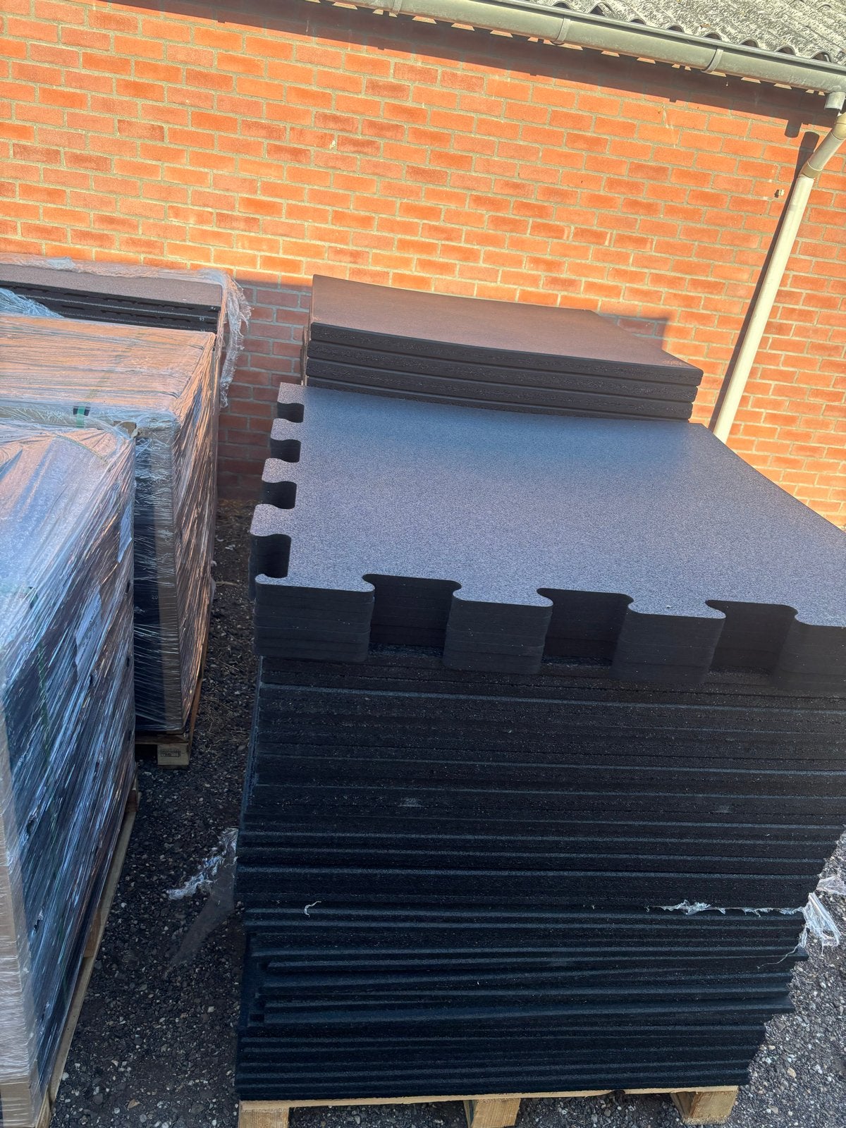 Outlet rubber tegels: Nieuw tegen tweedehands prijs, Divers, Ophalen of Verzenden, Divers, Fitnessmat