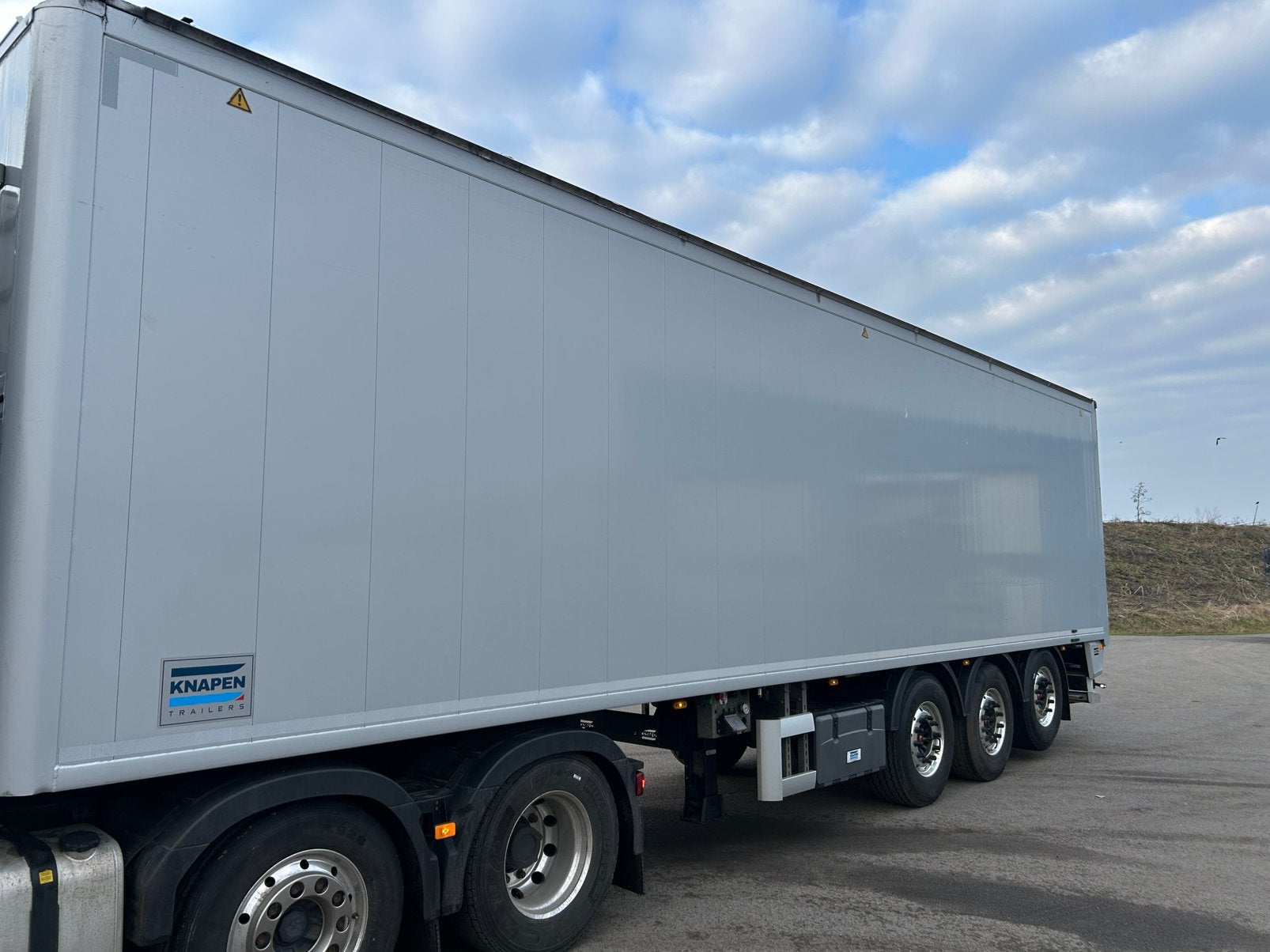 Knapen k200 73m3 wallkingfloor, Bedrijf, Te koop