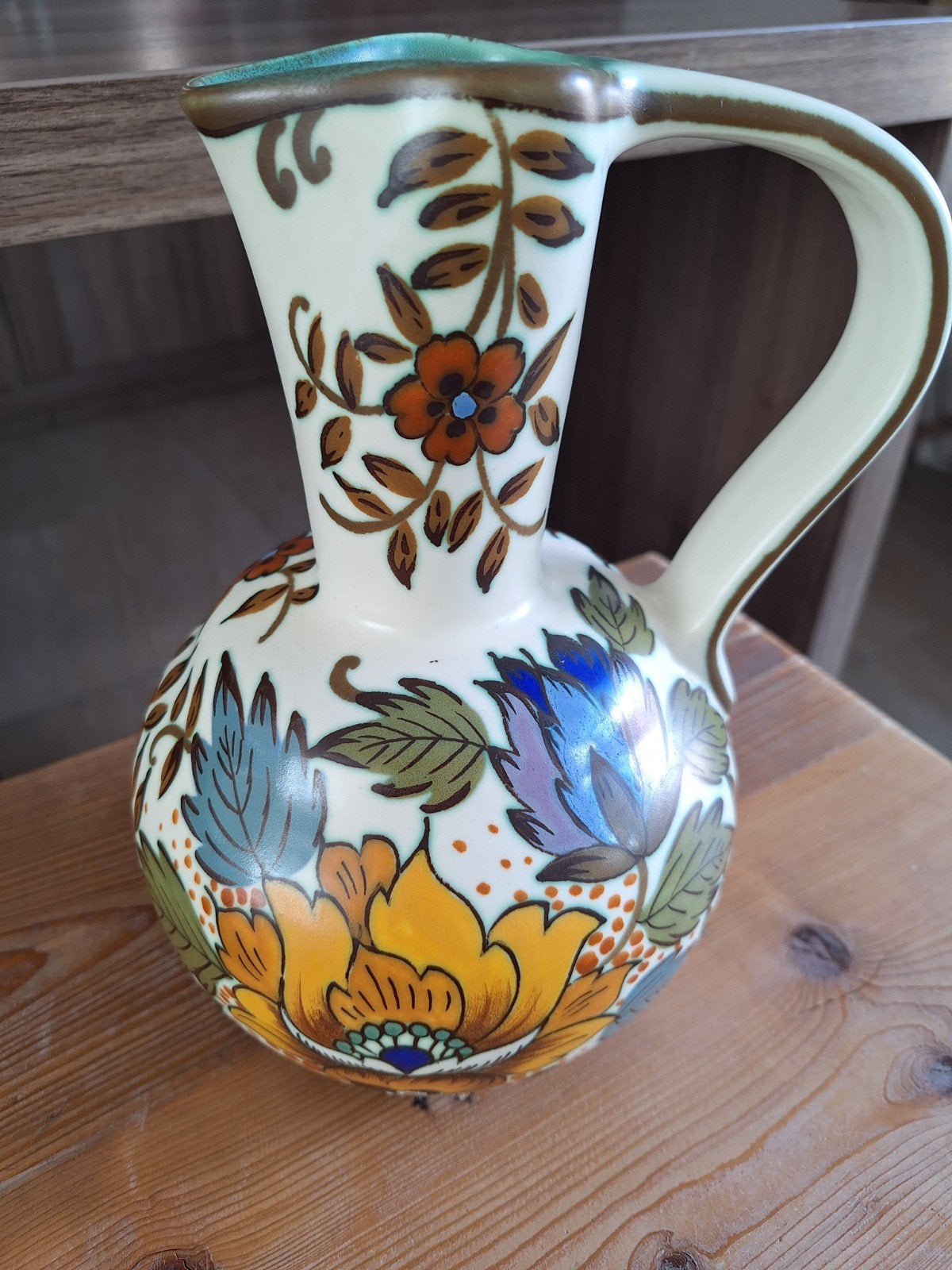 Koninklijke Gouda vaas "Therese" - Handgeschilderd, Antiek en Kunst, Antiek | Vazen, Ophalen of Verzenden