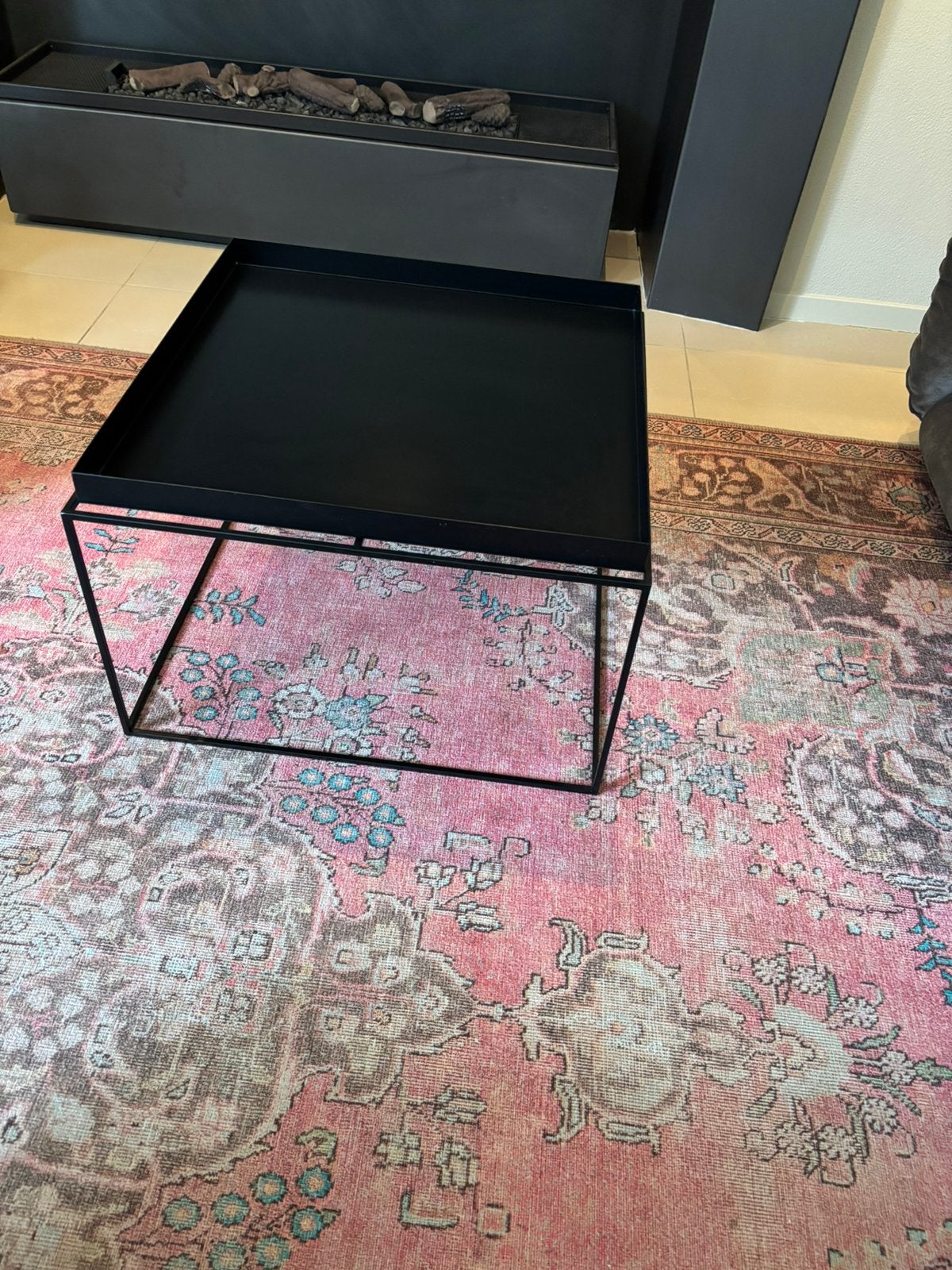 HAY tray table salontafel zwart 60x60 cm, Huis en Inrichting, Tafels | Salontafels, Zo goed als nieuw, Minder dan 50 cm, 50 tot 100 cm