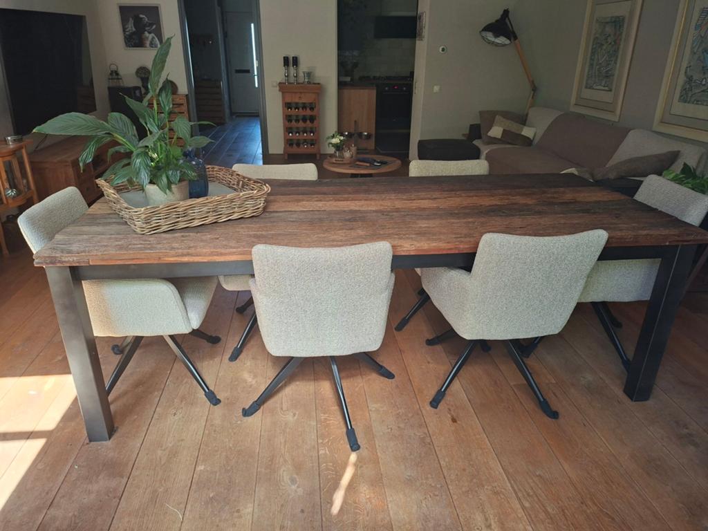 Robuust oud houten eettafelblad 240x100x70 cm, Huis en Inrichting, Tafels | Eettafels, Gebruikt, 200 cm of meer, Robuust, Landelijk, Industrieel