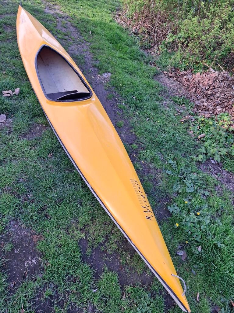 Kano gele
Lengte :4.40cm
Kuip 40cm inclusief peddel.
Inclus, Watersport en Boten, Kano's, Ophalen, Eén persoon