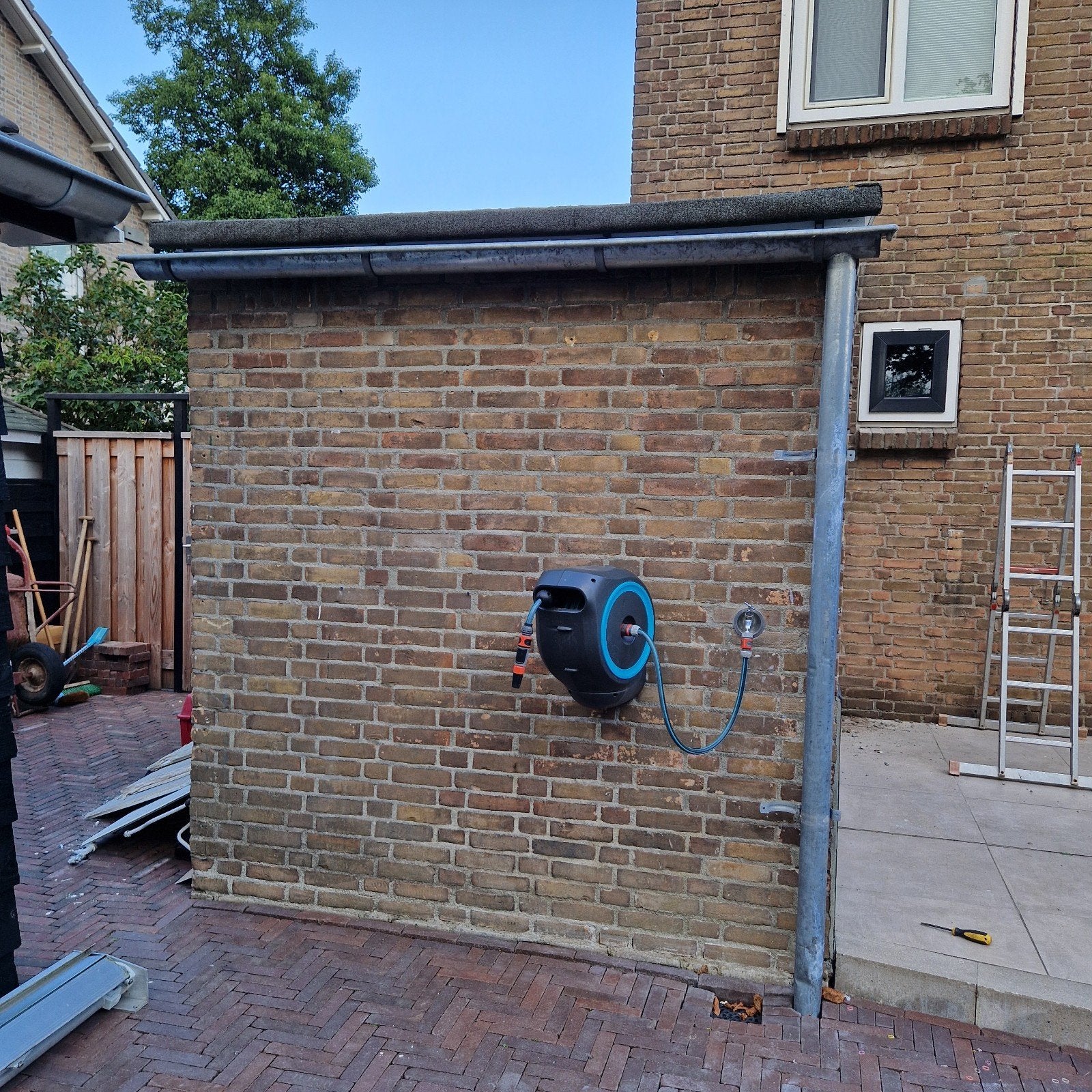 Zinken dakgoot met pijp en beugels, 2 jaar oud, Ophalen, Gebruikt, 2 tot 4 meter, Zink
