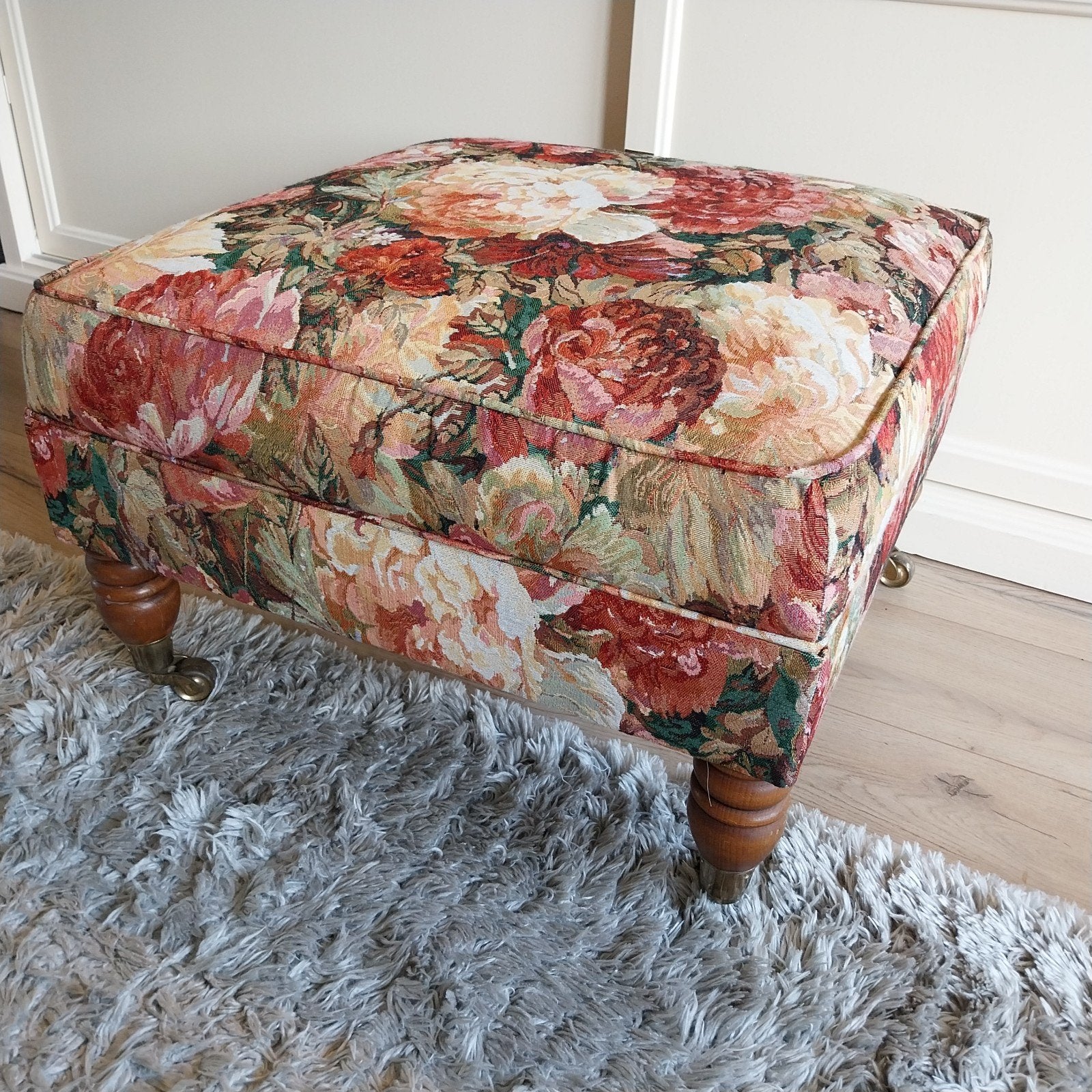 Landelijk gebloemde Engelse hocker, 50 tot 75 cm, Ophalen of Verzenden, Stof, Rechthoekig