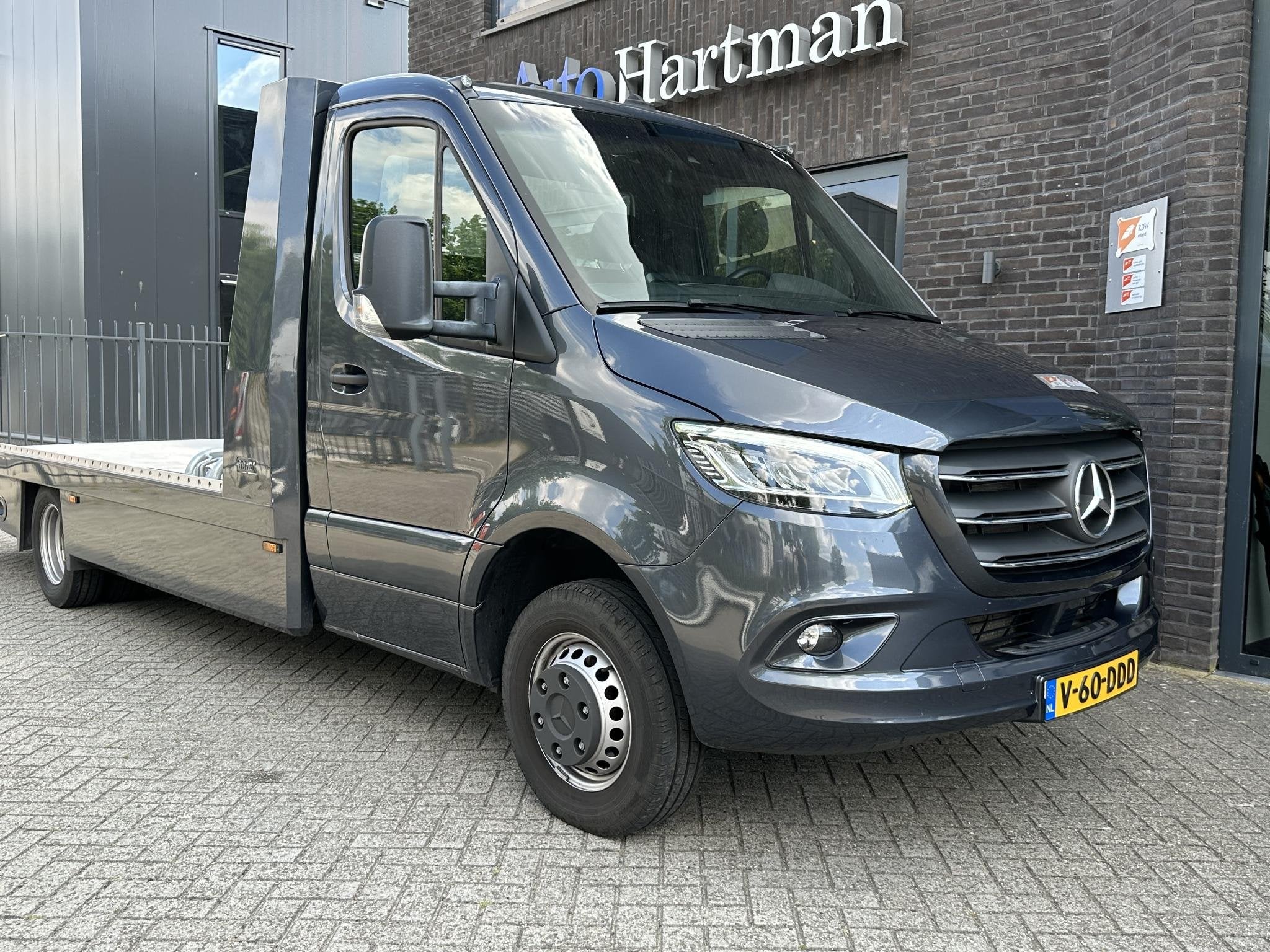 Mercedes-Benz Sprinter 519 1.9 CDI L3 RWD AUT Tijhof Oprijwa, Automaat, Gebruikt, Diesel, Zilver of Grijs