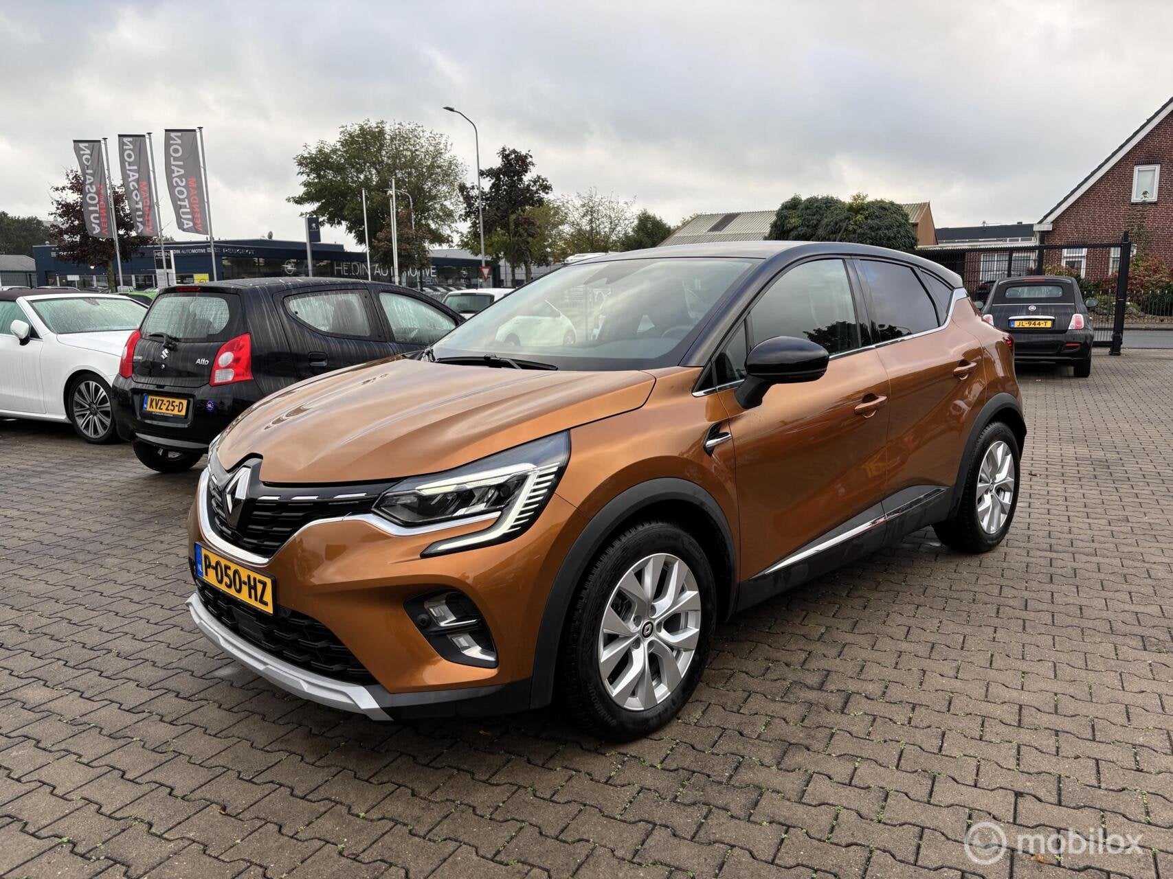 Renault Captur 1.6 E-Tech Hybrid Led Camera Trh ..1EIG, Geheel digitaal combi-instrument, Gebruikt, 715 kg, Leder en Stof