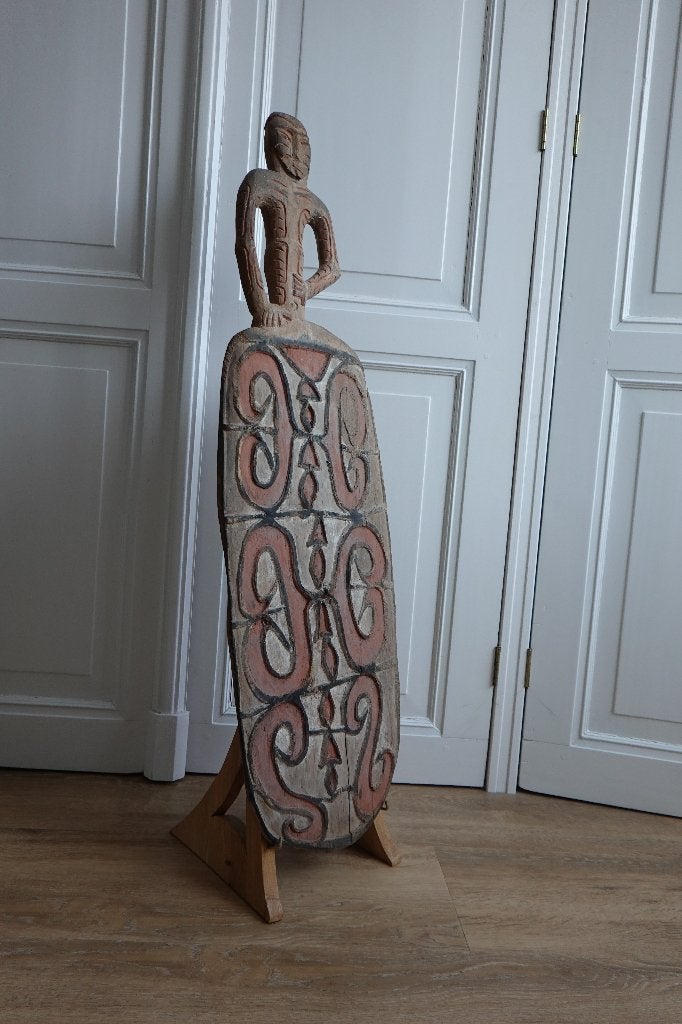 Groot Asmat schild, Antiek en Kunst, Kunst | Niet-Westerse kunst, Handgemaakt, Indonesië, Meerkleurig, 101 cm