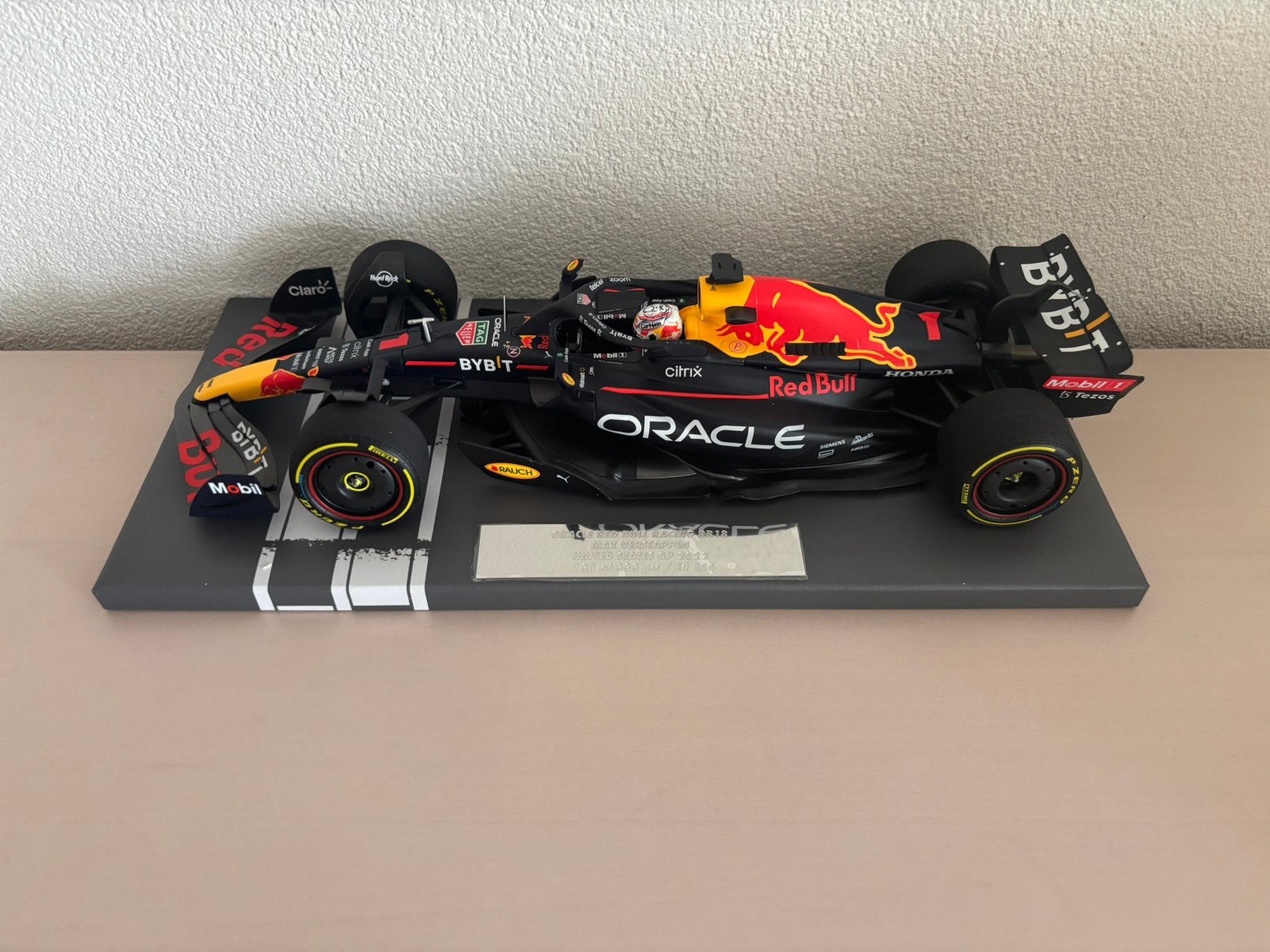 Max Verstappen 1:18 auto Gp usa 2022, Ophalen of Verzenden, Zo goed als nieuw, MiniChamps