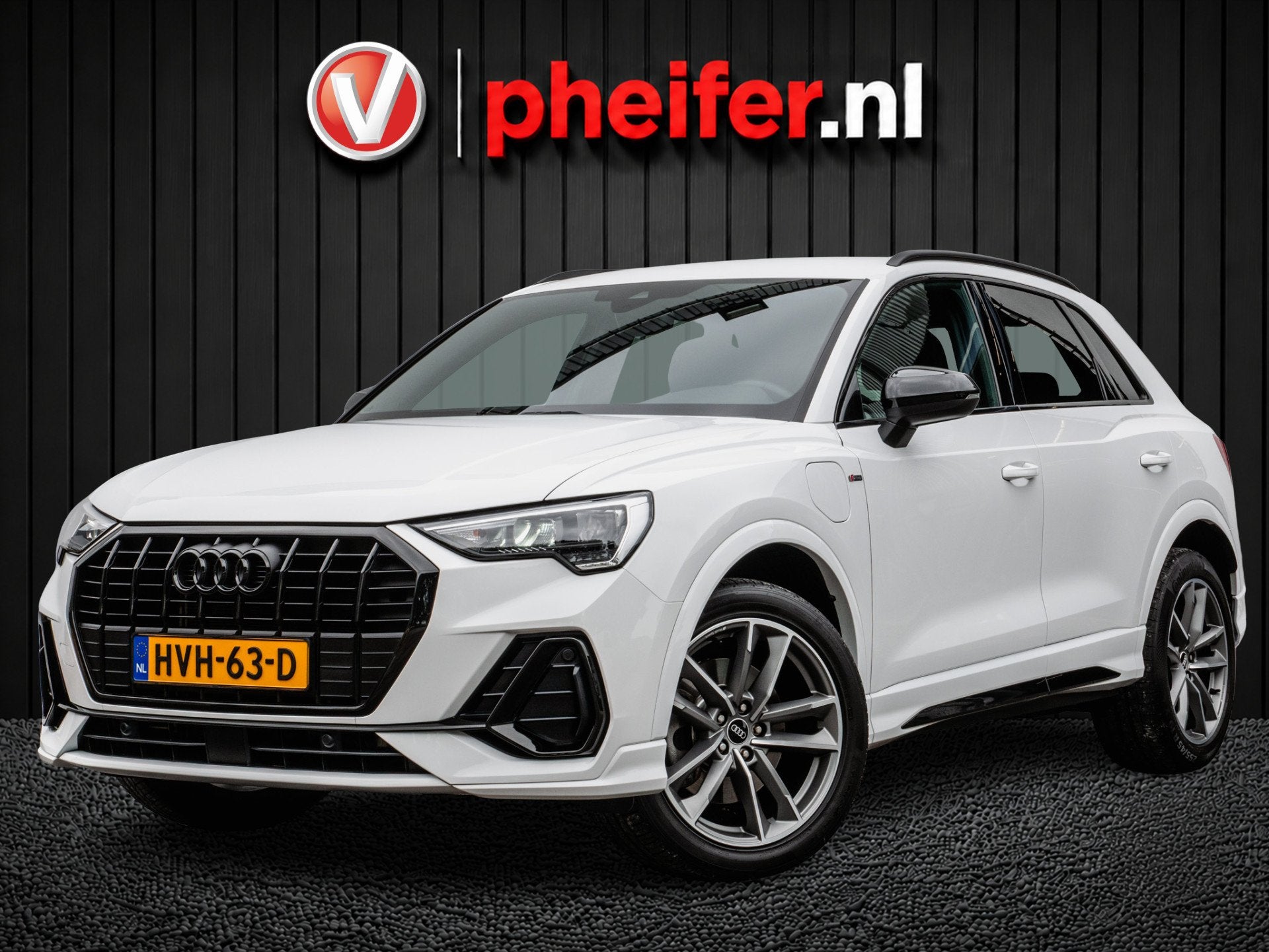Audi Q3 45 TFSI e 245pk S edition Sportstoelen/ Virtual dash, Auto's, Audi, Gebruikt, Met garantie (alle), Leder en Stof, 245 pk