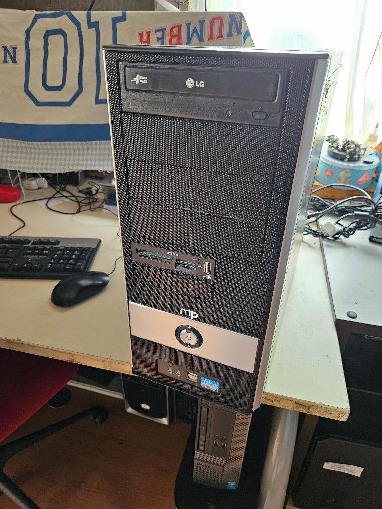 Intel core i5 8GB Ram 250GB ssd Windows 11 64bit, Computers en Software, Moederborden, Ophalen, Gebruikt, DDR3