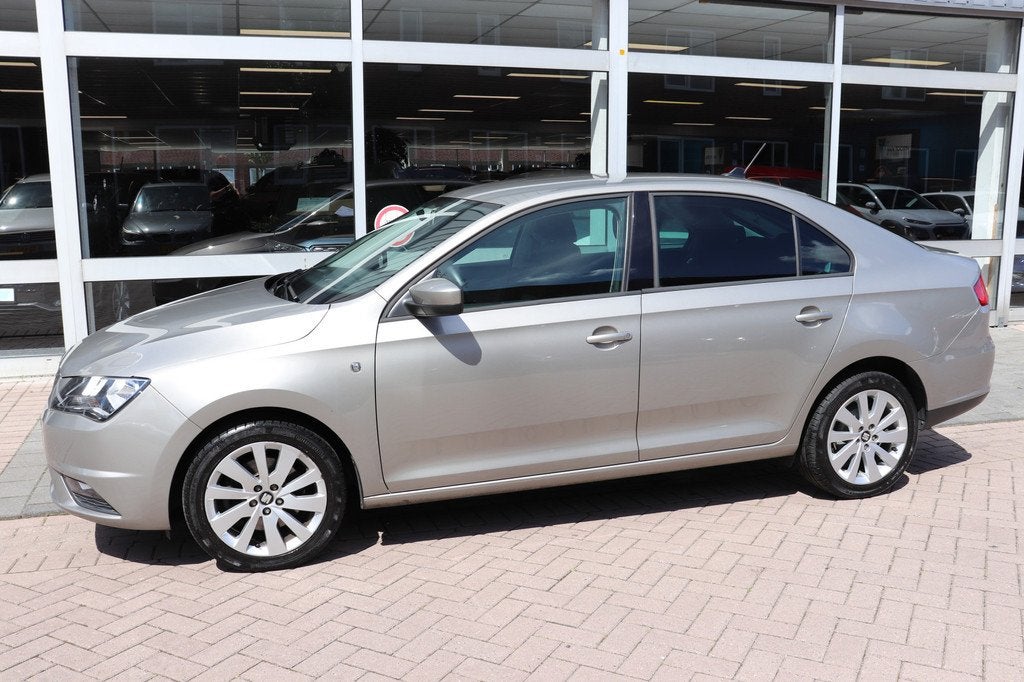 SEAT Toledo 1.2 TSI Businessline High. Veel beenruimte, koff, Auto's, Seat, Euro 5, Stof, Gebruikt, Zwart