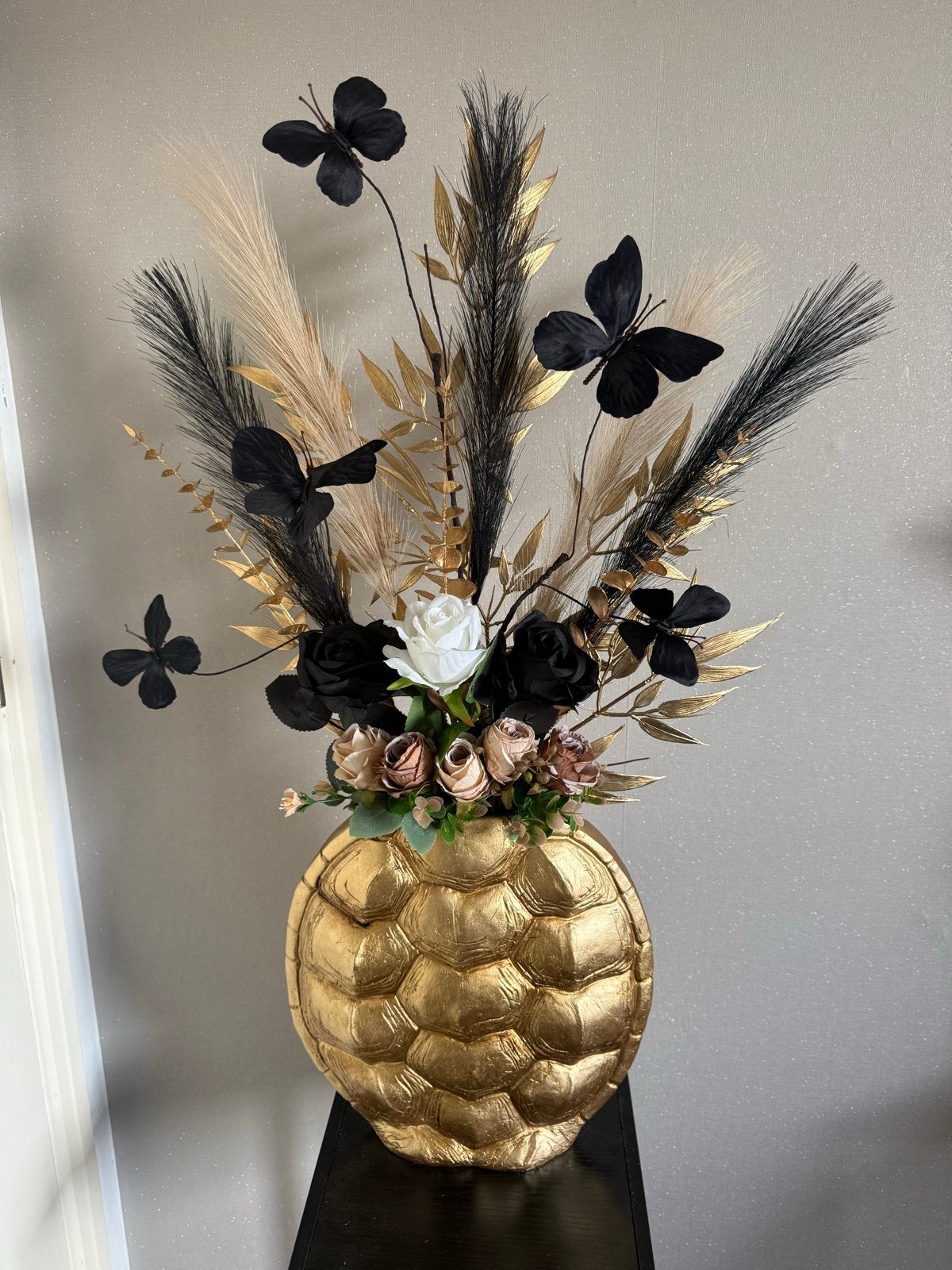 Gouden vaas met kunstbloemen, Ophalen, Overige materialen, Inclusief decoratie, Zo goed als nieuw