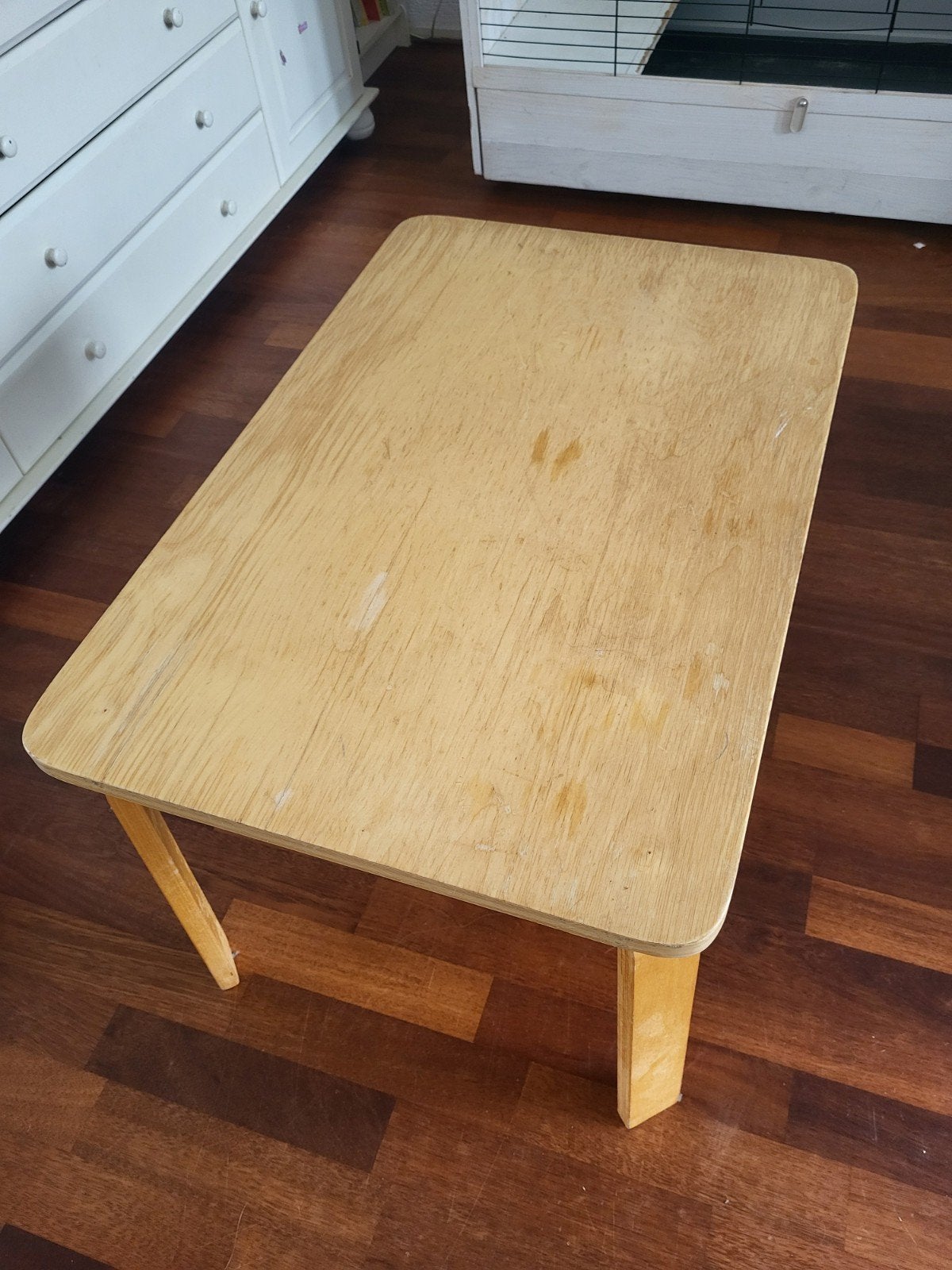 Gebruikte kindertafel - 75x50 cm, 45 cm hoog, Ophalen, Gebruikt, Tafel(s)