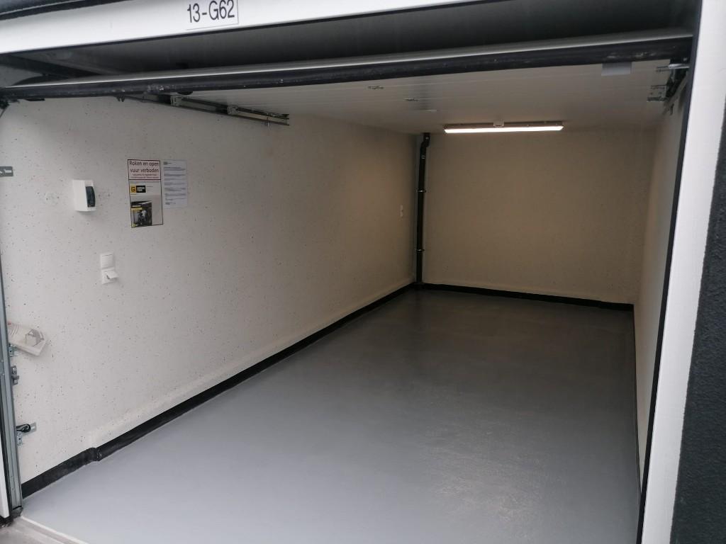 Luxe garagebox / werkruimte Nijmegen, 18 m2, 159 euro, Zakelijke goederen, 18 m², Huur, Bedrijfsruimte