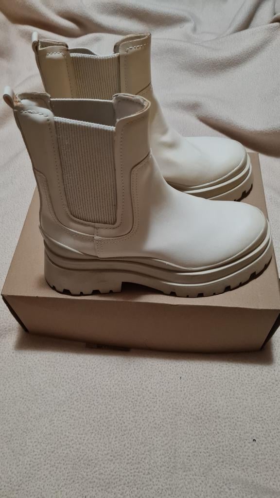 Stradivarius boots 36, Ophalen of Verzenden, Nieuw, Zwart