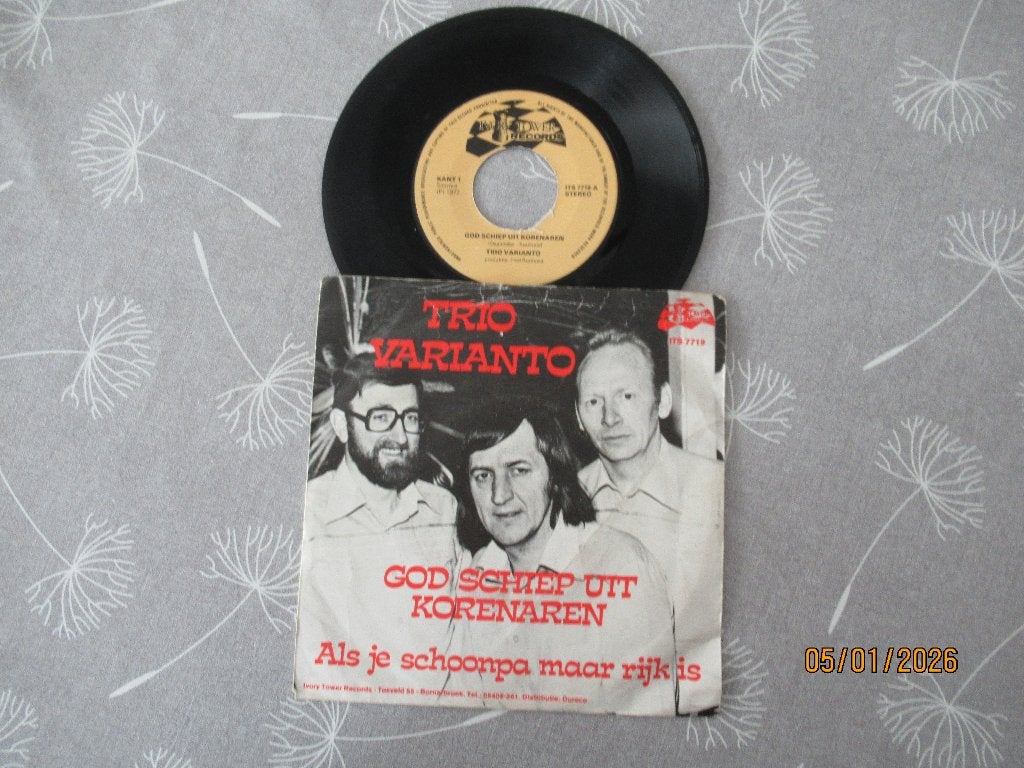 Trio  Varianto   God schiep uit Korenaren, Gebruikt, Originele persing, 7 inch, Ophalen of Verzenden