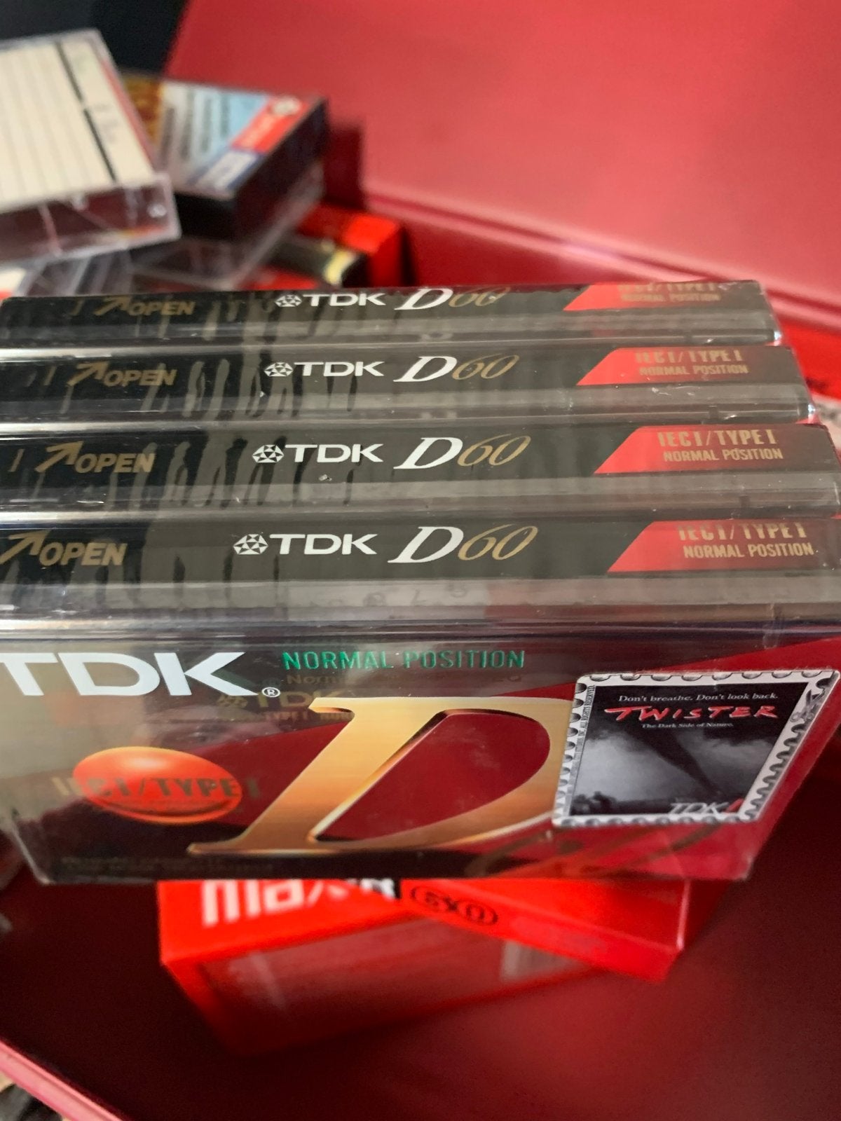 Nieuwe, gesealde cassettebandjes (TDK, Maxell) + bewaardoos, Cd's en Dvd's, Cassettebandjes, Ophalen, Overige genres, Met bewaardoos, rek of koffer