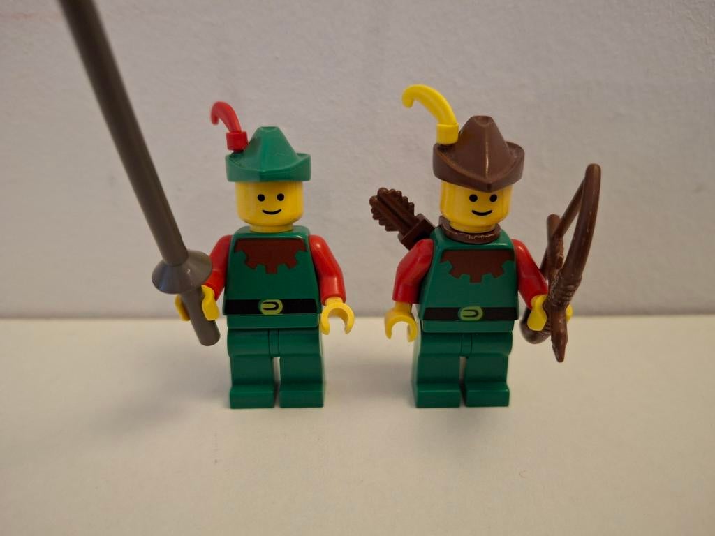 Lego 6077 Forestmen's River Fortress. Jaren 80 Castle, Compleet, Lego, Info@lego.com, 33 Bath Road, Slough, UK