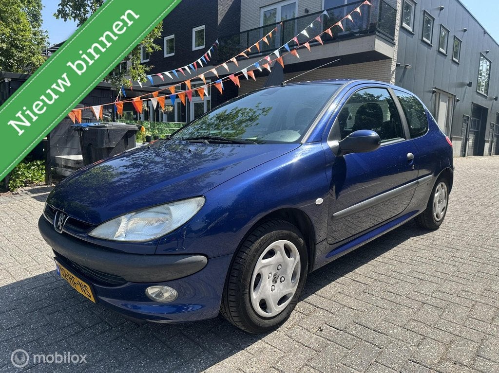 Peugeot 206 1.4|Automaat|D-riem vv|Airco|Apk|Elek pakket|Nap, Auto's, Blauw, 75 pk, 1100 kg, 955 kg