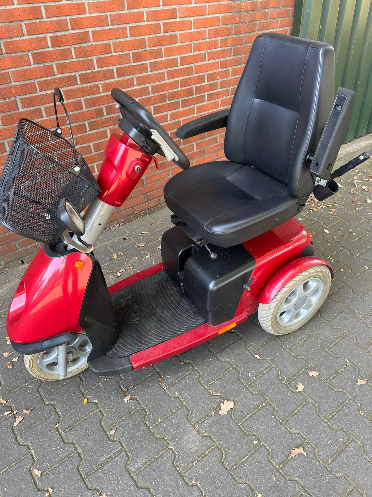Scootmobiel tehuur/tekoop, Fietsen en Brommers, Ophalen of Verzenden, Zo goed als nieuw, Overige typen, Overige merken