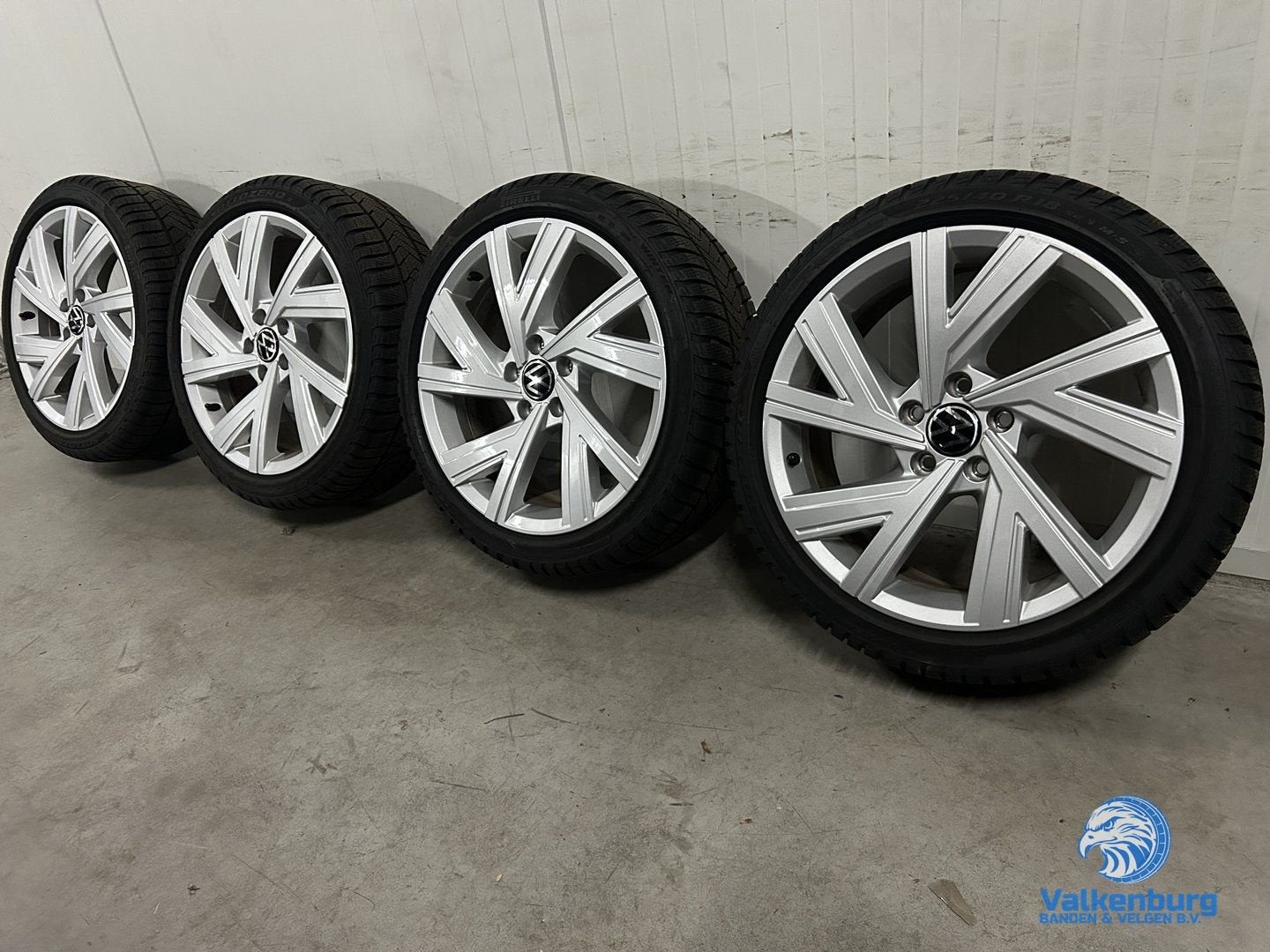 8mm! Originele VW Golf 8 GTI 5H Bergamo 18 inch velgen 5x112, Auto-onderdelen, Banden en Velgen, 18 inch, Gebruikt, -, -