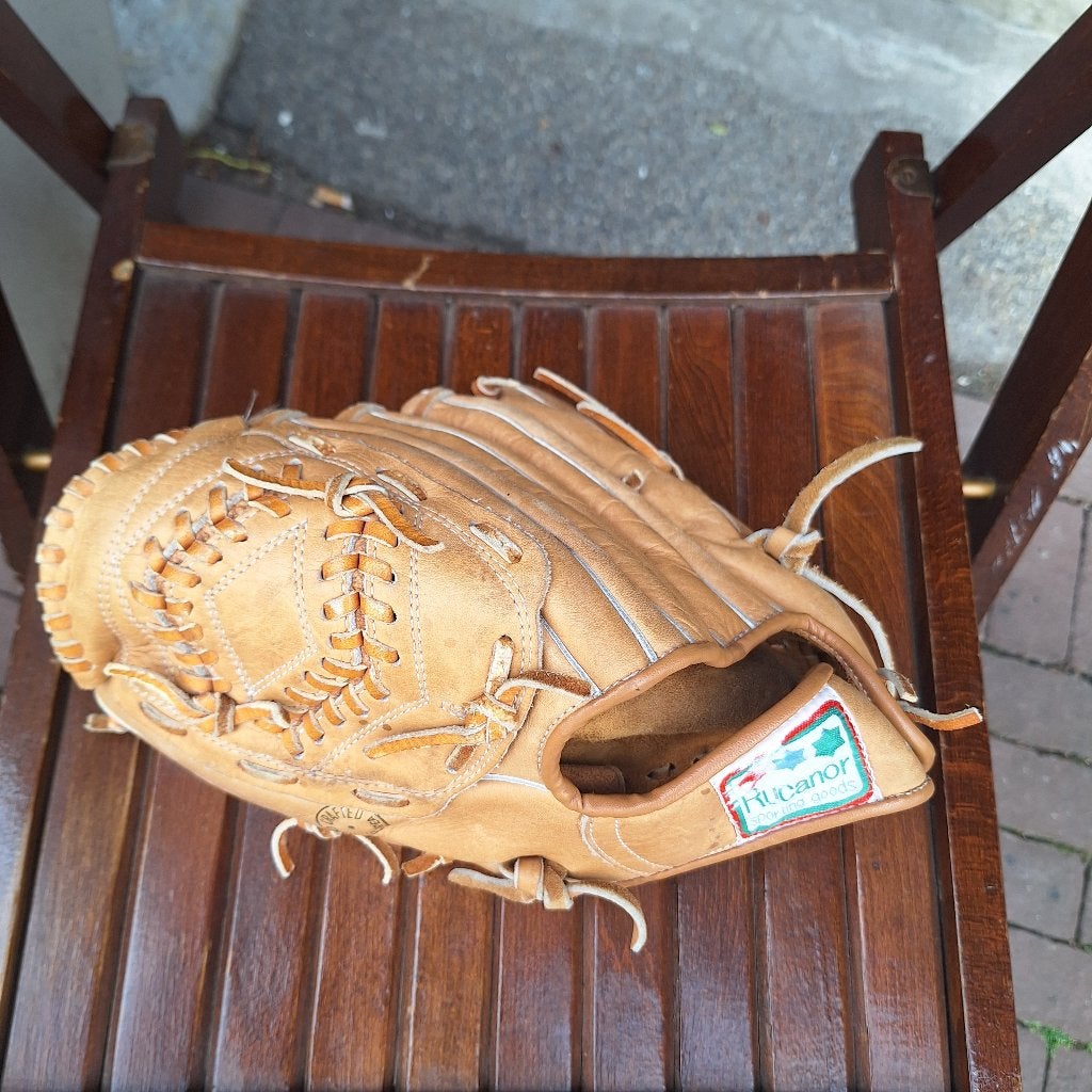 11" Rucanor Honkbalhandschoen voor Kinderen / Rechts Vangen, Sport en Fitness, Honkbal en Softbal, Gebruikt, Handschoen, Honkbal