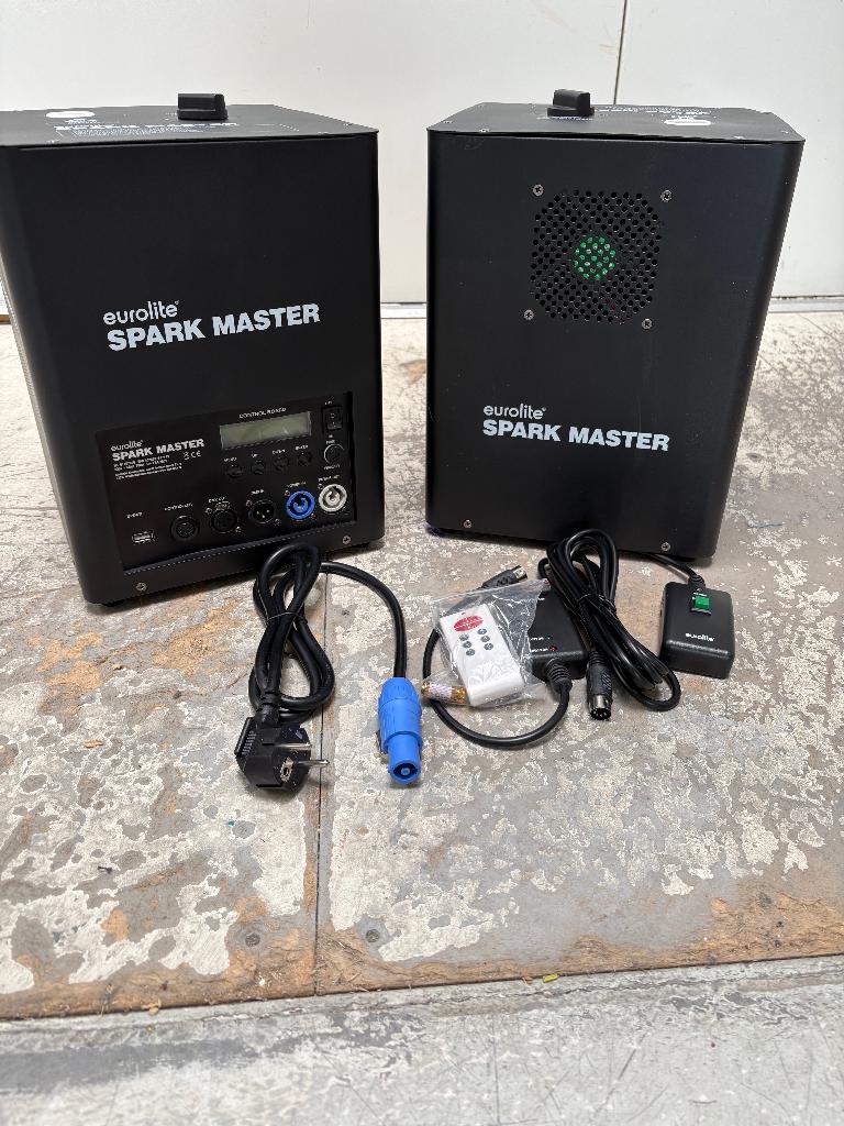 Eurolite - Spark master - Spark machine - set van 2, Ophalen of Verzenden, Zo goed als nieuw, Licht