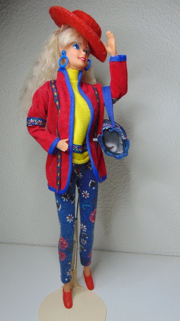 Mattel United Colors of Benetton Barbie uit 1990, Ophalen of Verzenden, Gebruikt, Pop