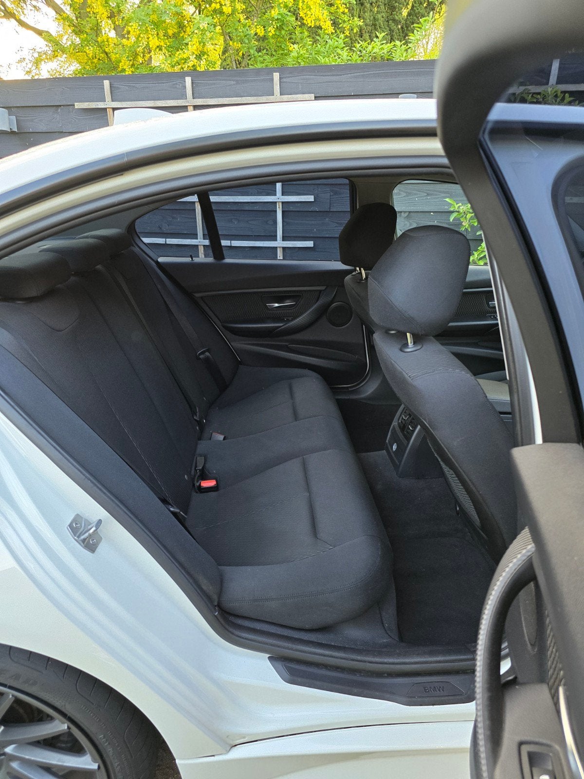 Foto 9 van BMW 3-Serie 320i M