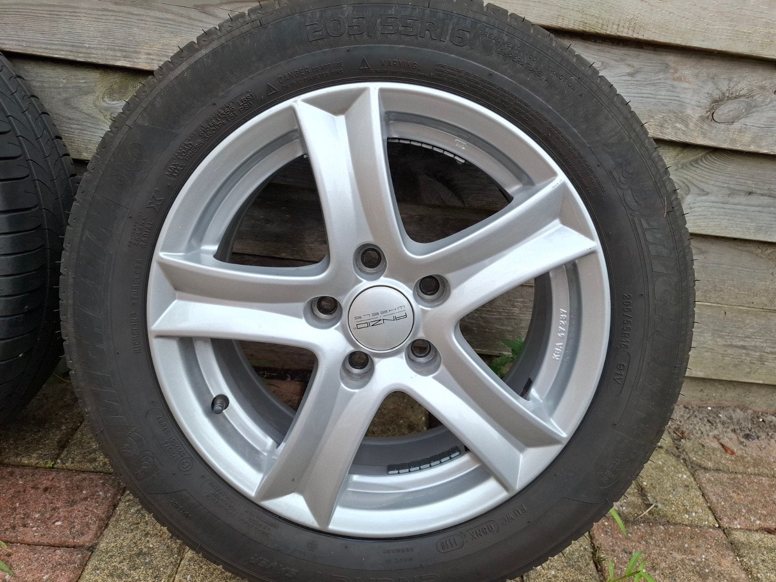 Set van 4 Enzo velgen met Michelin Energy zomerbanden, Auto-onderdelen, Gebruikt, 16 inch, Banden en Velgen, Personenwagen