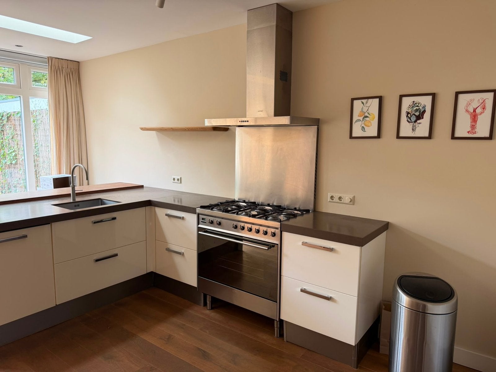 Complete keuken met bar en apparatuur, Ophalen, Gebruikt, Overige materialen, Wit
