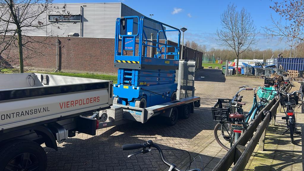 Schaarlift bouw jaar 2021 zo goed als nieuw!! 33 uur, Zakelijke goederen, Ophalen of Verzenden