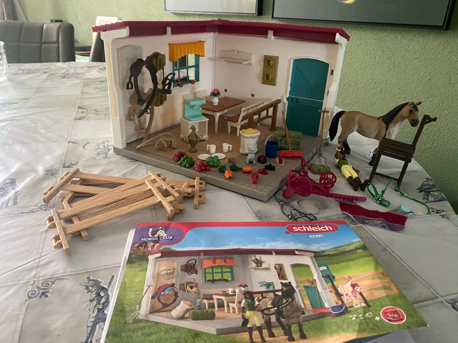 Schleich Horse Club Paardenstal met accessoires, Ophalen of Verzenden, Zo goed als nieuw, Jongen of Meisje