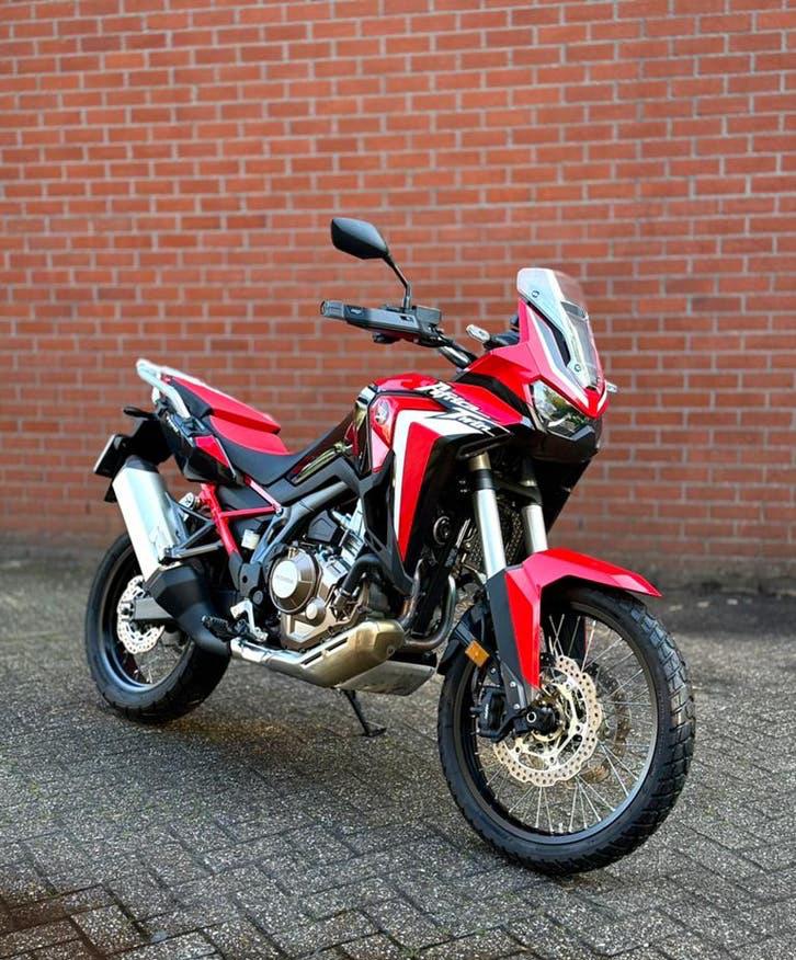Honda Africa Twin CRF 1100 A Handgeschakeld - 3500km, Motoren, Motoren | Honda, 2 cilinders, Motorrijbewijs A, Gebruikt, Particulier