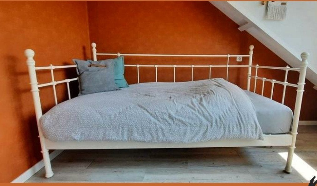 Tromsnes Ikea, romantisch metalen bedframe., Huis en Inrichting, Slaapkamer | Bedden, Ophalen, 90 cm, Eenpersoons, Zo goed als nieuw