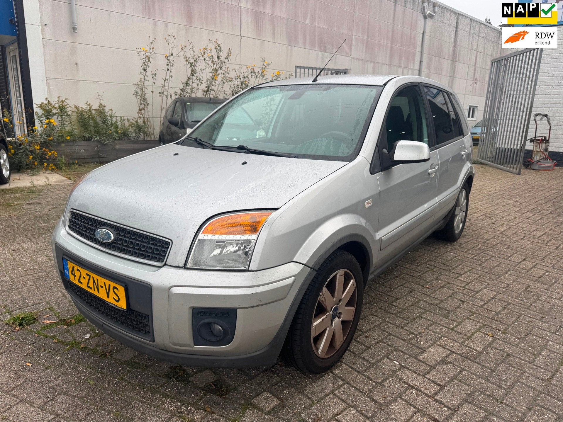 Ford Fusion 1.4-16V Futura apk airco el ramen Koopje !, Auto's, 15 km/l, Gebruikt, Fusion, 49 €/maand