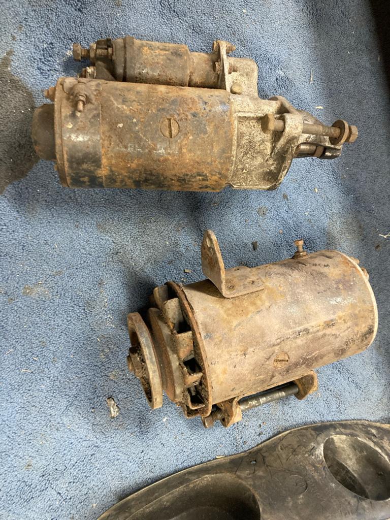 Dynamo, startmotor en achterlamprubbers Peugeot 404C, Ophalen of Verzenden, Gebruikt, Peugeot