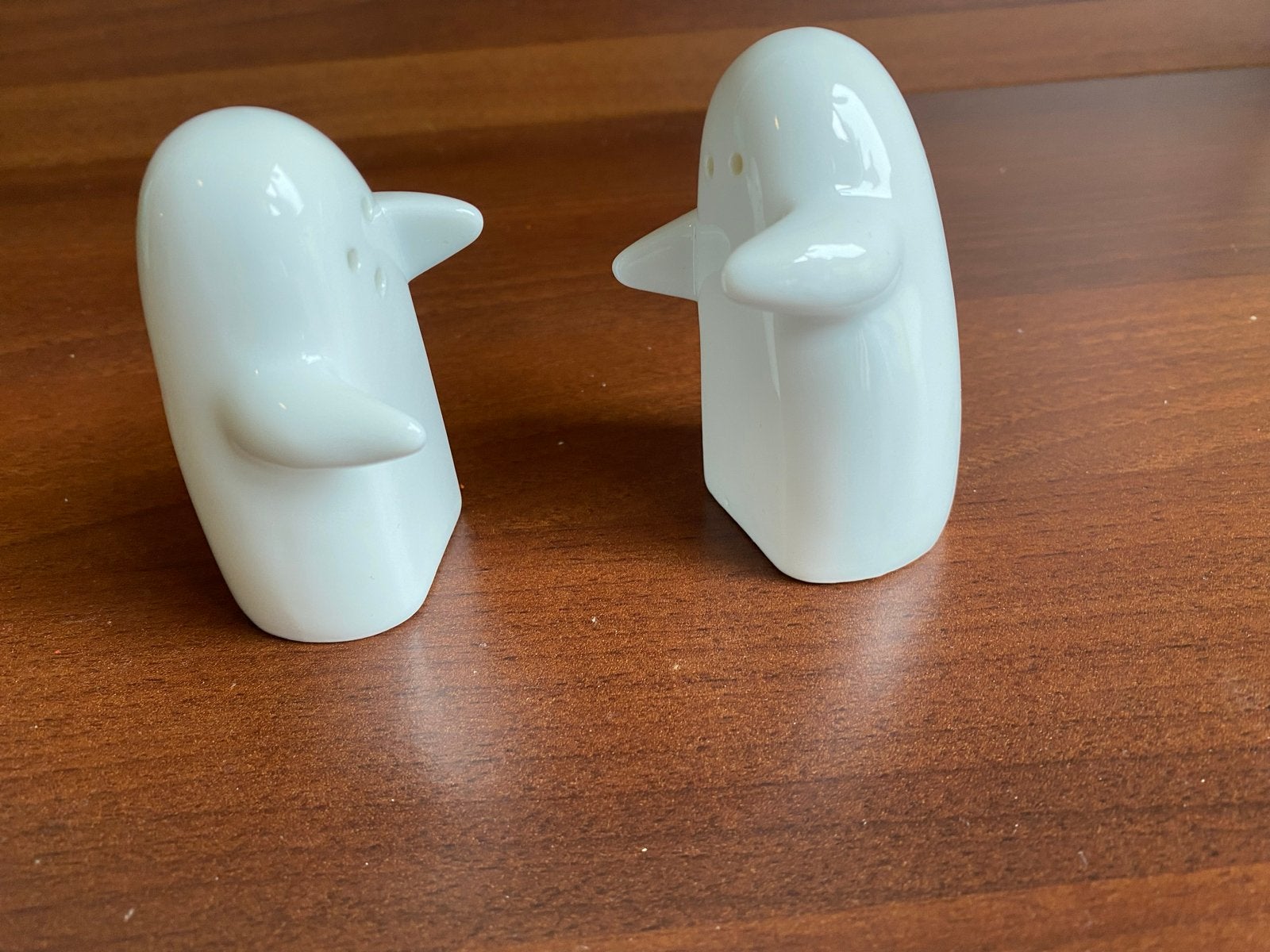 Leuke pinguïn zout- en peperstrooiers, Keramiek, Overige typen, Ophalen of Verzenden, Zo goed als nieuw