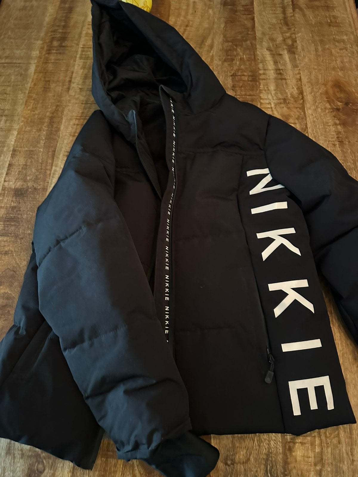 Nikkie winterjas/ski jas, Kleding | Dames, Ophalen of Verzenden, Zo goed als nieuw, Maat 42/44 (L), Zwart