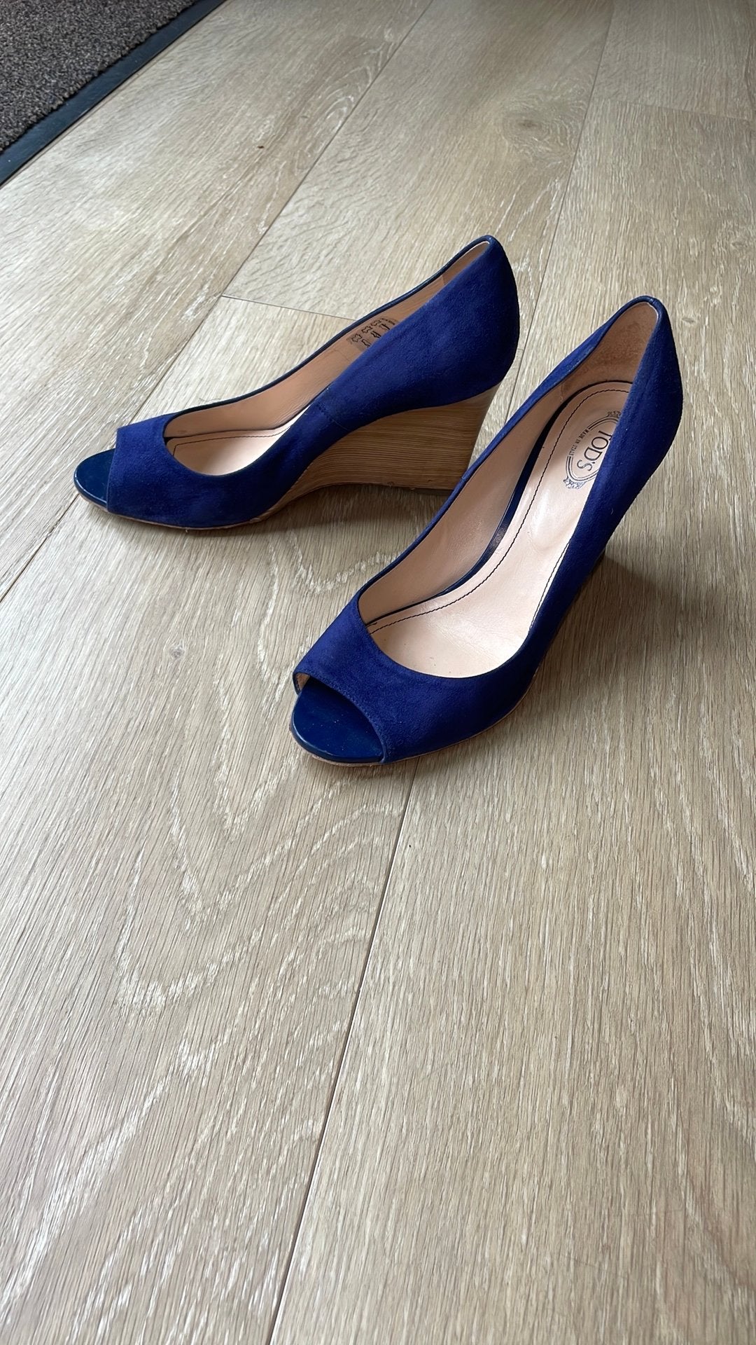 Schoenen met sleehak van Tod’s, mt 38,5, Blauw, Ophalen of Verzenden, Schoenen met hoge hakken, Gedragen