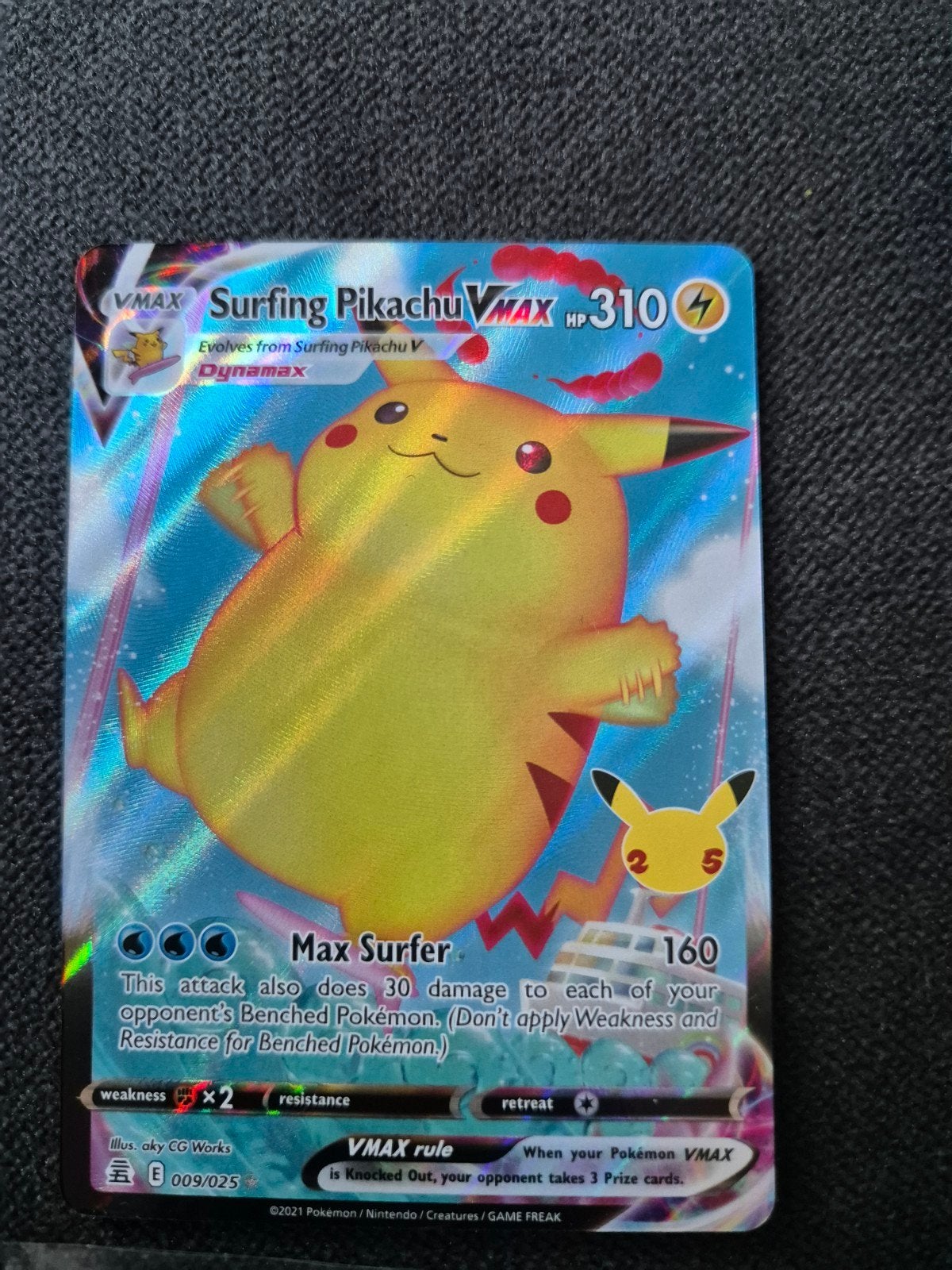 Surfing Pikachu VMAX Pokémon Kaart - Dynamax, Verzenden, Zo goed als nieuw, Losse kaart, Foil