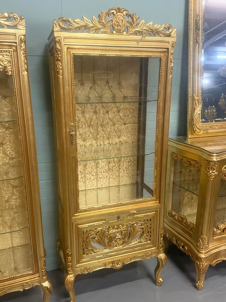 Gouden Vitrinekast Barok Stijl met Glazen Planken, Ophalen of Verzenden, Zo goed als nieuw