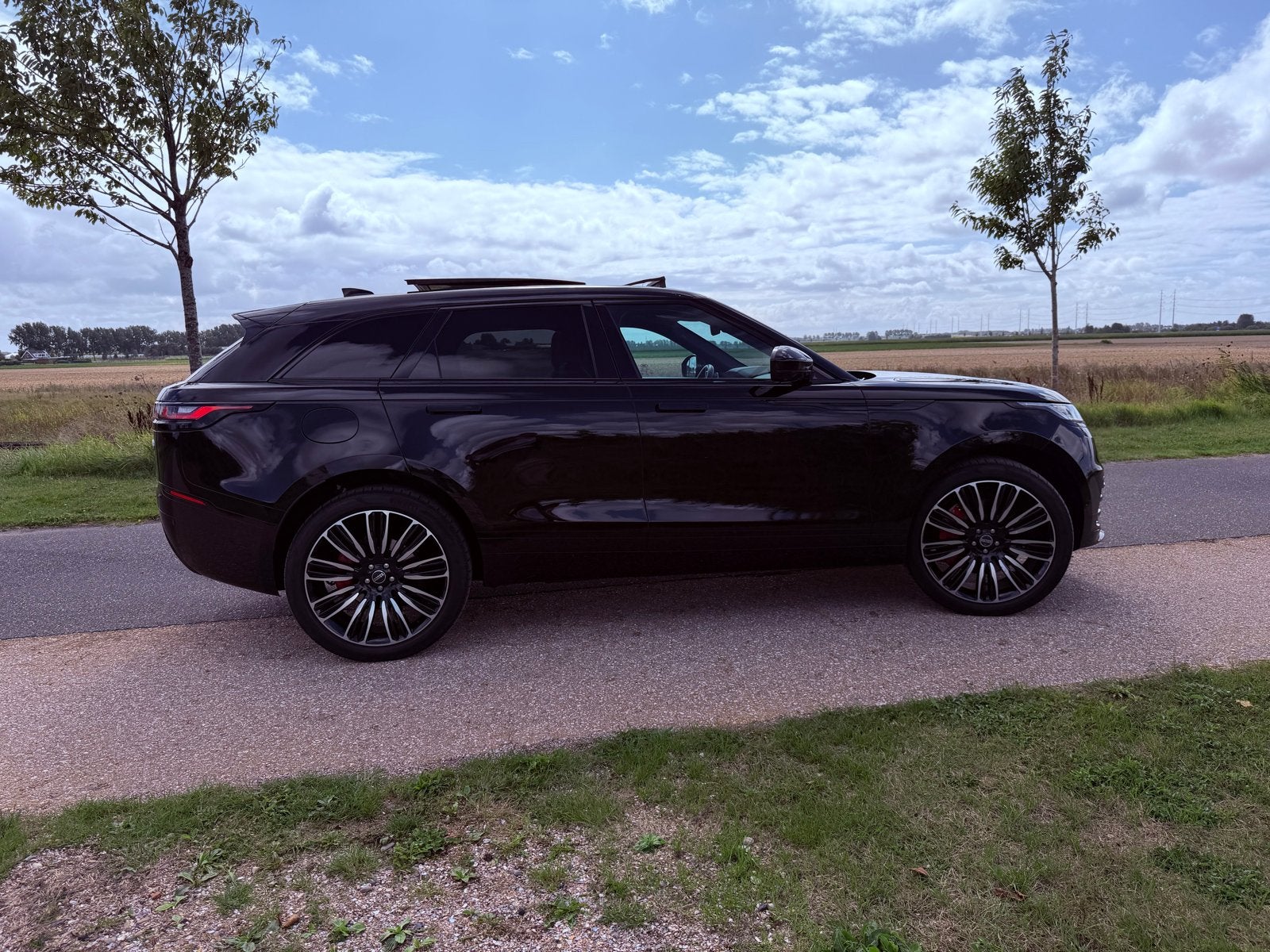 Land Rover Range Rover Velar P400e 404pk AWD AUT 2021 Zwart, Automaat, 2174 kg, Euro 6, 2000 kg