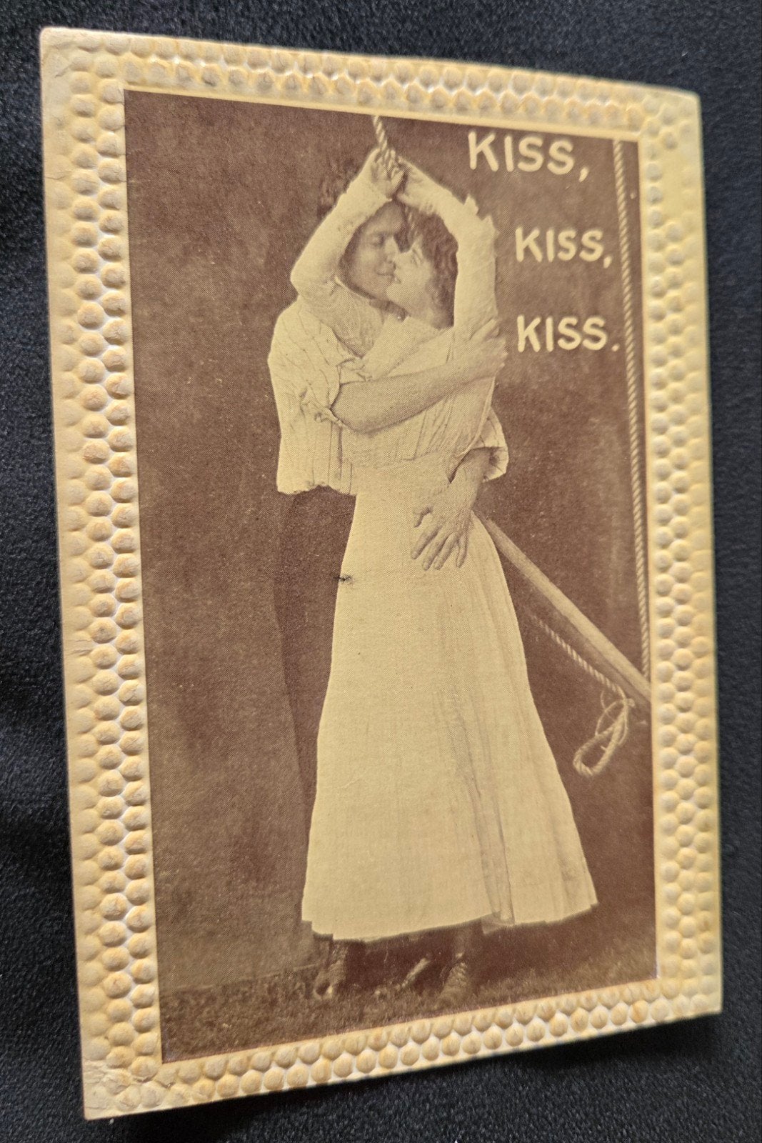 "Kiss, Kiss, Kiss" - Liefdespaar, Verzenden, Voor 1920, Gelopen, Overige thema's