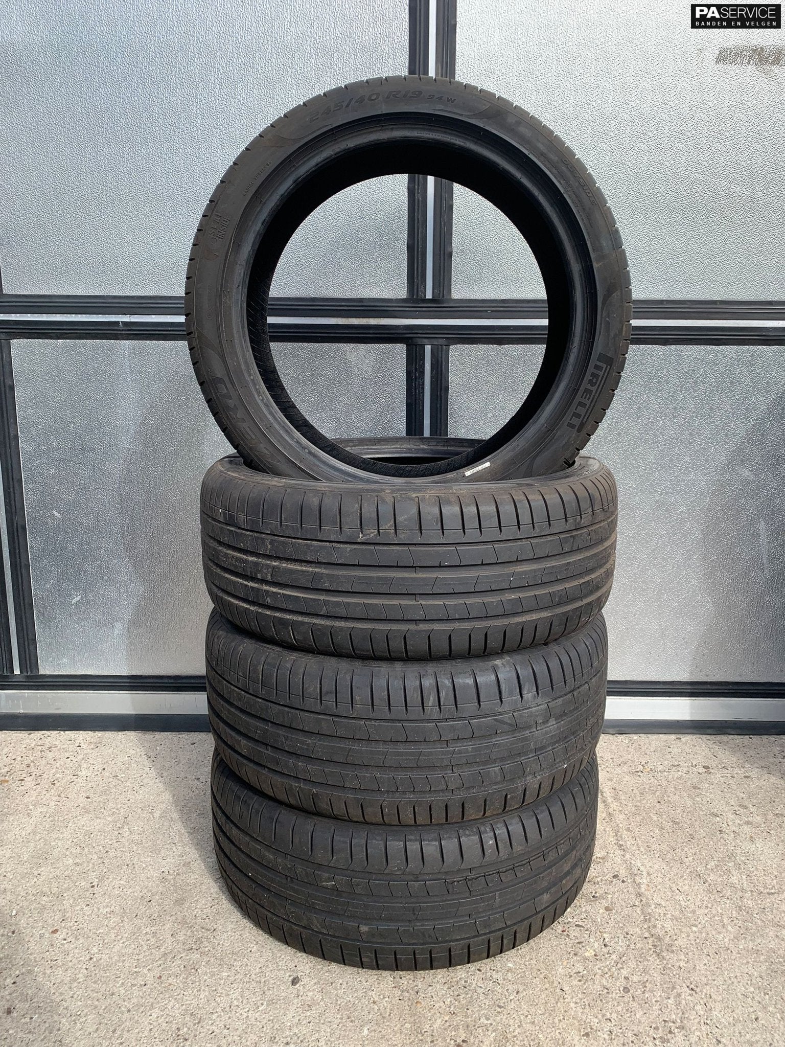 4x Pirelli 245 40 19 zomerbanden met 6.5 mm en 5,5 mm, 19 inch, -, -, Banden en Velgen