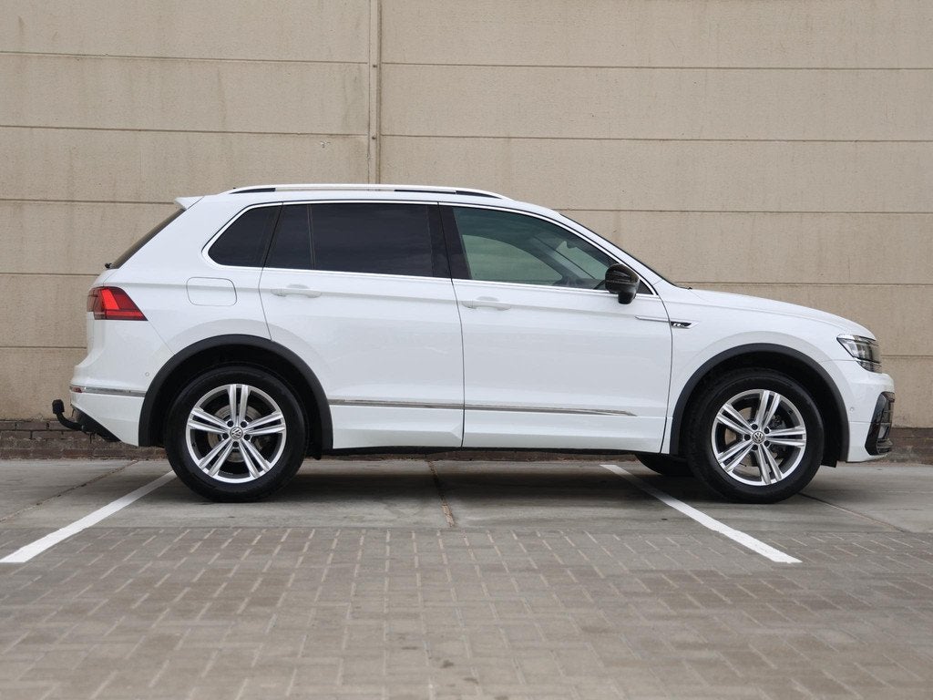 Volkswagen Tiguan 1.4 TSI 4Motion R-Line 150PK DSG | Panoram, Automaat, Gebruikt, 4 cilinders, Wit