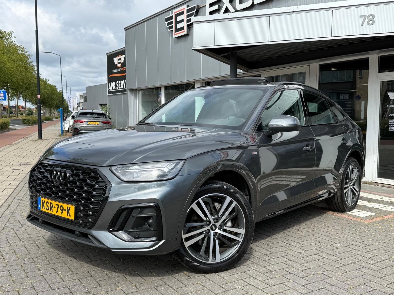 Audi Q5 Sportback 50 TFSI e S edition|Pano|Black Optik, Dealer onderhouden, Gebruikt, Zwart, 4 cilinders