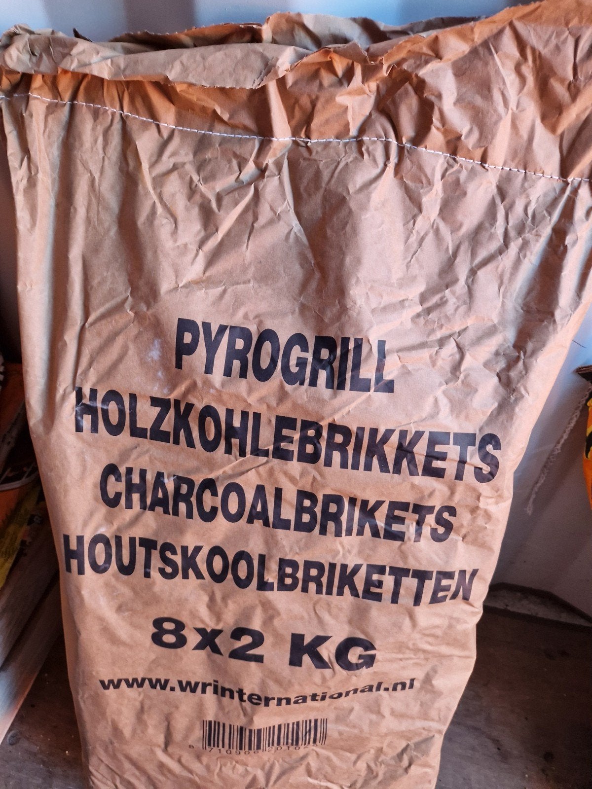 Pyrogill Houtskoolbriketten 8x2 KG - Voor de BBQ, Ophalen, Nieuw, Pyrogill
