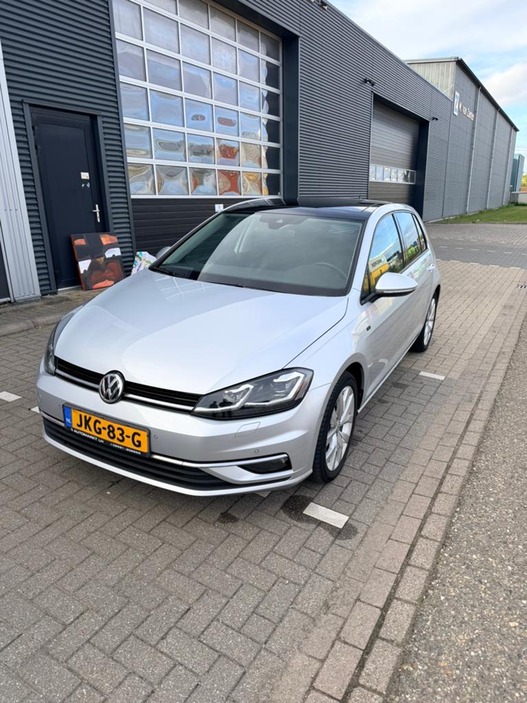 Volkswagen Golf 1.6 TDI 115pk 5D 2019 Grijs, Auto's, Stof, 4 cilinders, Diesel, 1275 kg