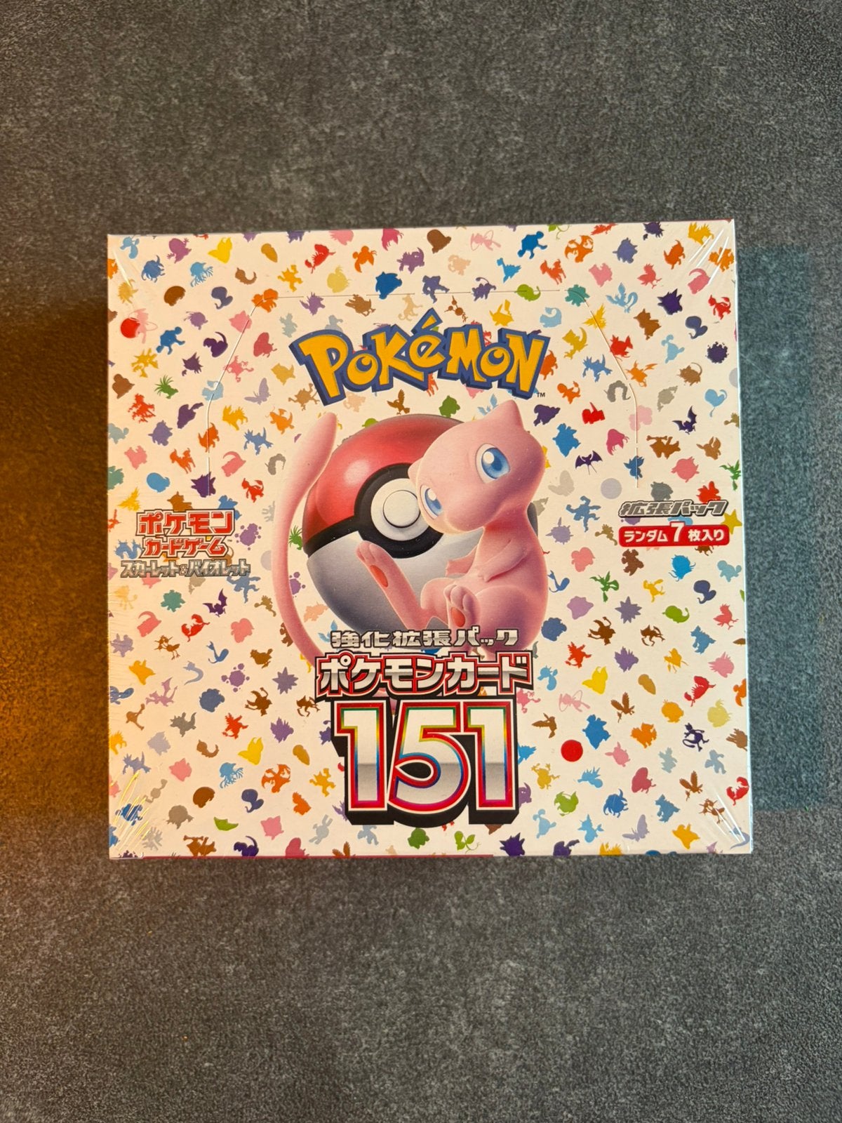Pokémon Mew 151 Japanse Boosterbox Sealed, Ophalen of Verzenden, Zo goed als nieuw, Boosterbox